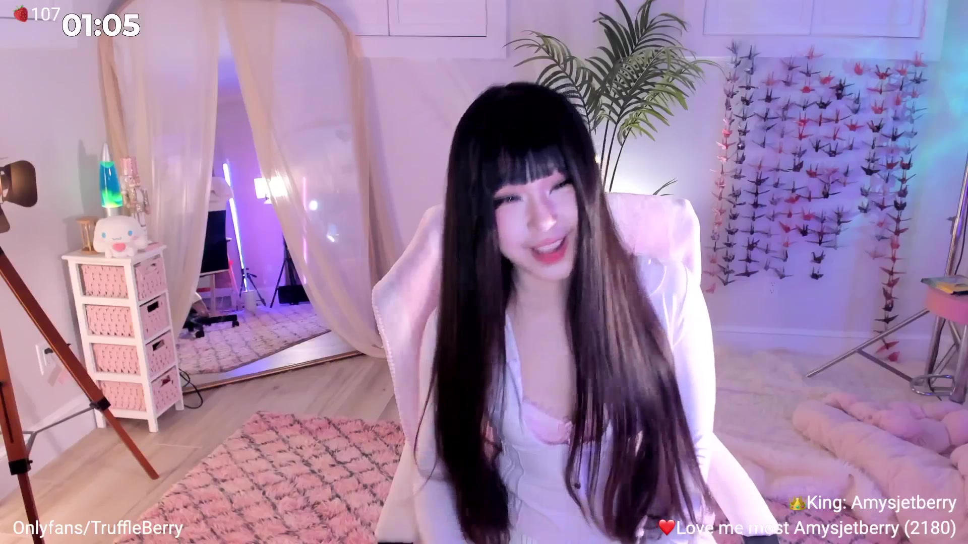 Gallery image thumbnail from AcaiBerry's myfreecams stream on, 03/28/2026, 05:07 image 19 of 20