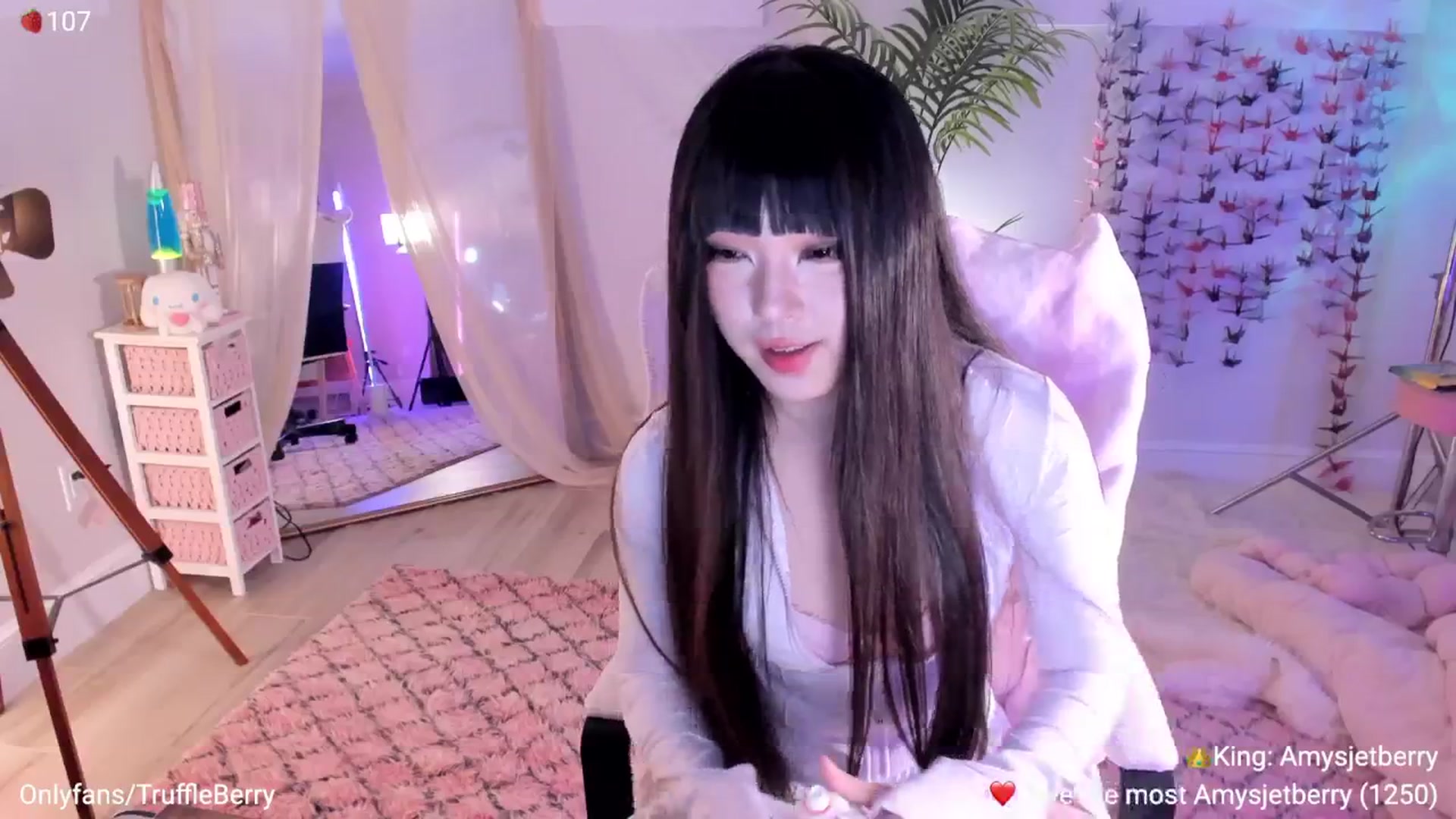 Gallery image thumbnail from AcaiBerry's myfreecams stream on, 03/28/2026, 05:07 image 12 of 20