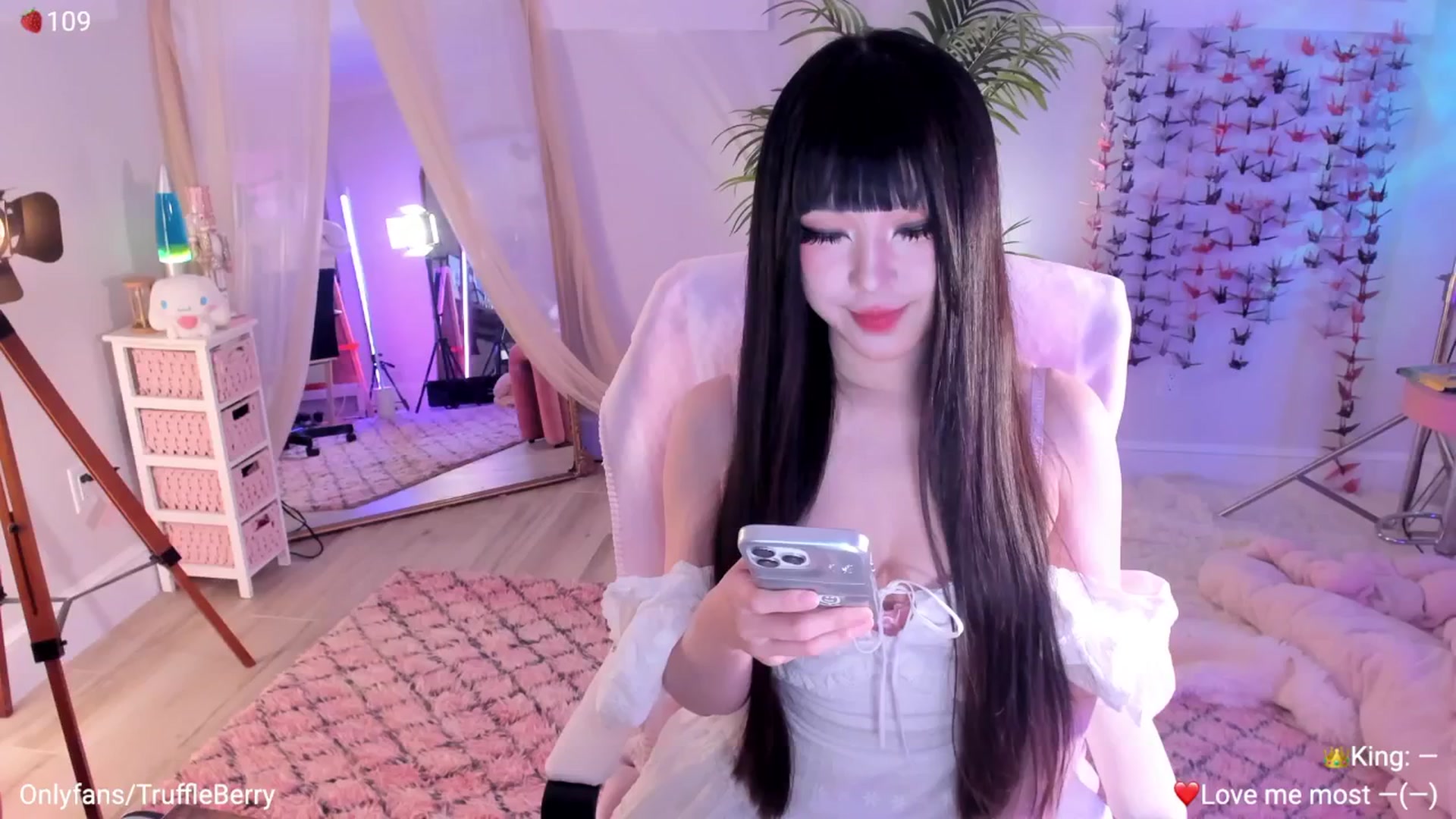 Gallery image thumbnail from AcaiBerry's myfreecams stream on, 03/29/2026, 05:06 image 3 of 20