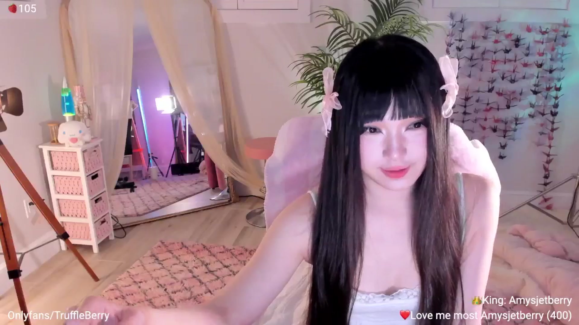 Gallery image thumbnail from AcaiBerry's myfreecams stream on, 04/04/2026, 07:04 image 5 of 20