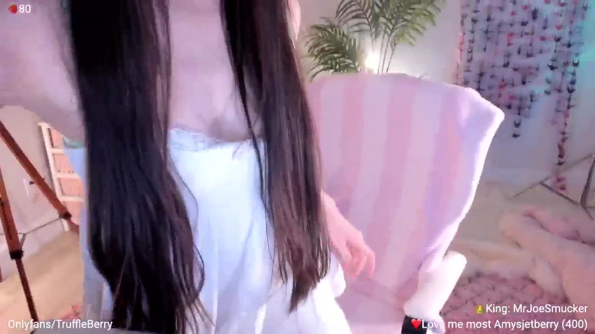 Gallery image thumbnail from AcaiBerry's myfreecams stream on, 04/04/2026, 07:04 image 12 of 20