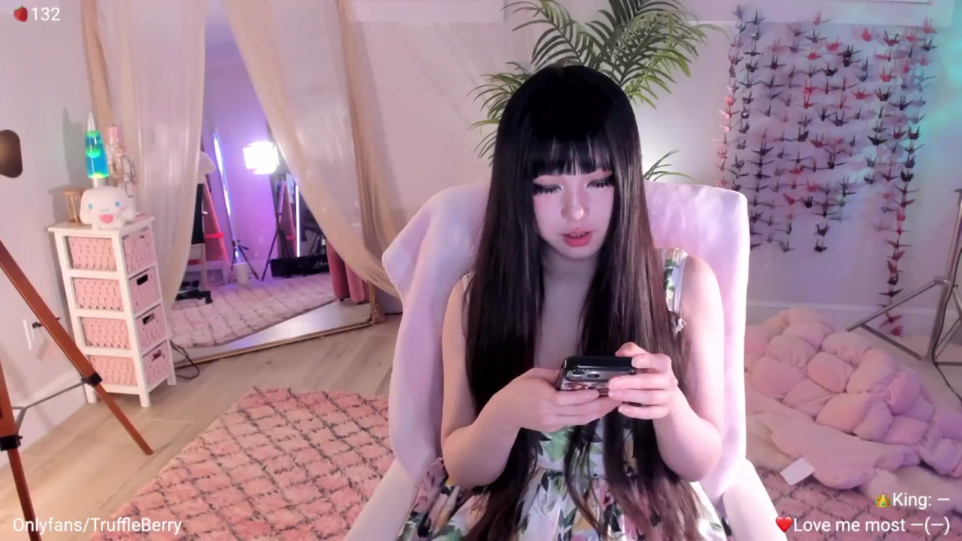 Gallery image thumbnail from AcaiBerry's myfreecams stream on, 04/11/2026, 05:46 image 1 of 20