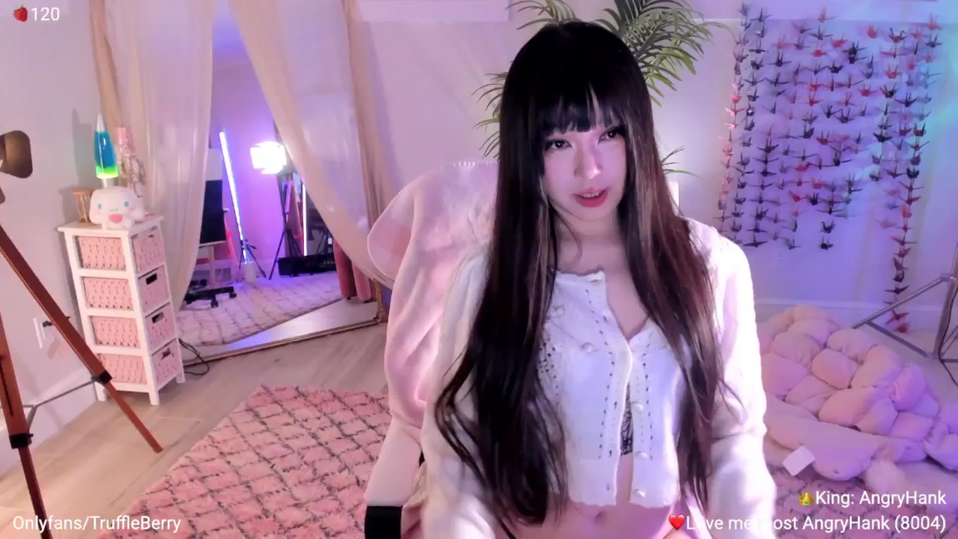 Gallery image thumbnail from AcaiBerry's myfreecams stream on, 04/12/2026, 04:44 image 15 of 20