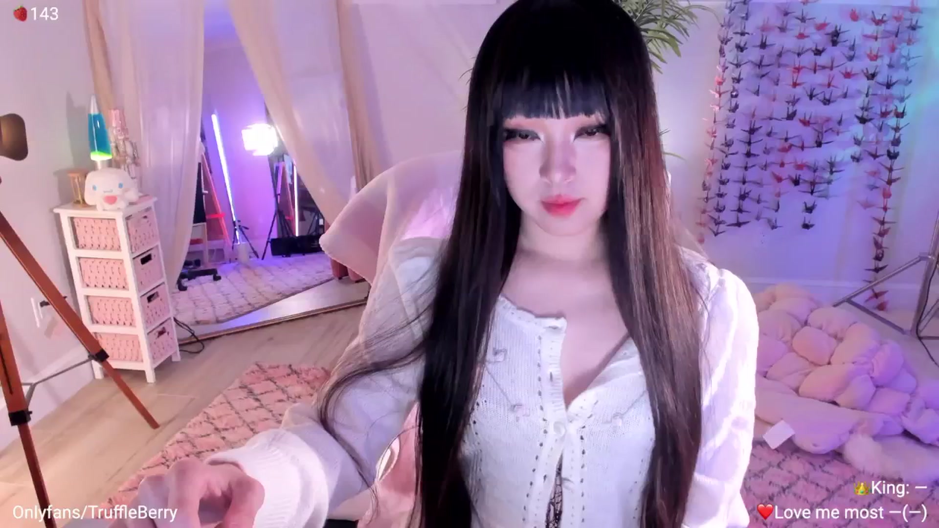 Gallery image thumbnail from AcaiBerry's myfreecams stream on, 04/12/2026, 04:44 image 1 of 20