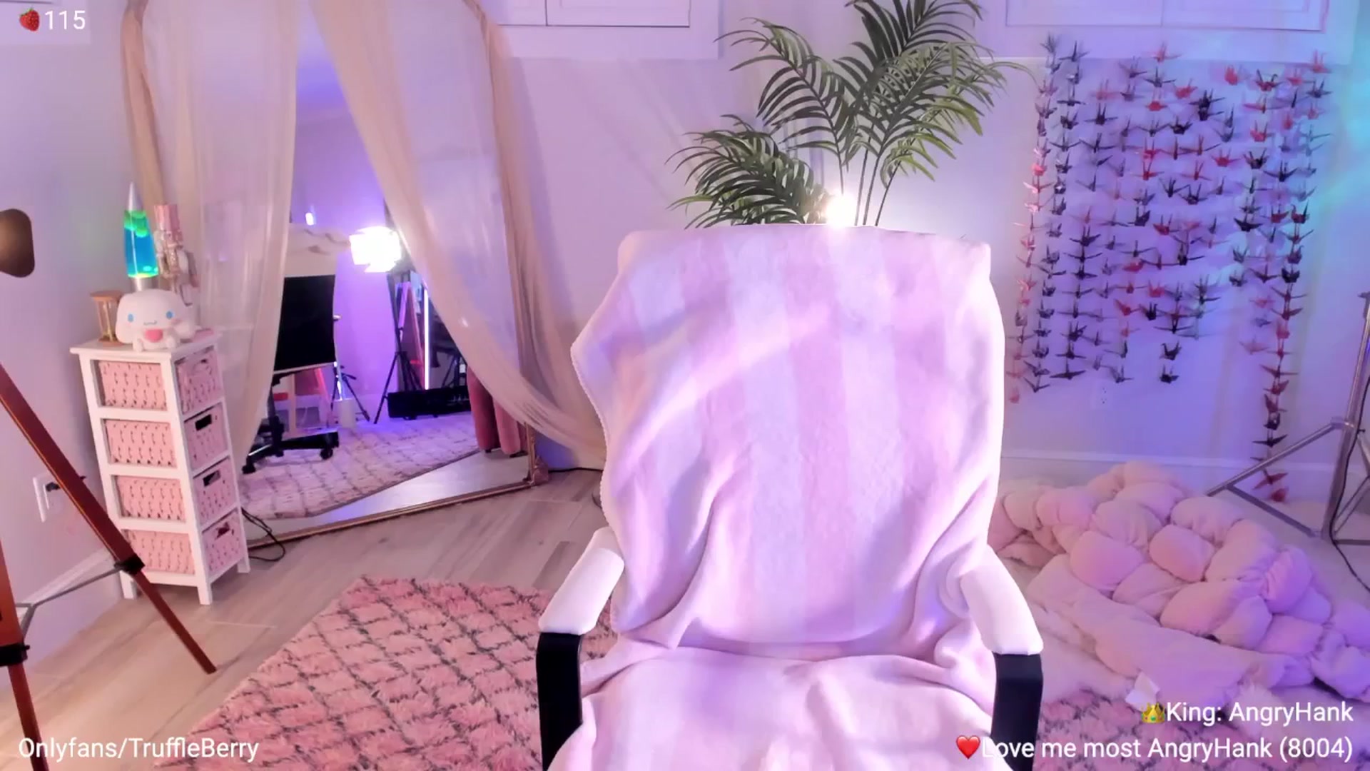 Gallery image thumbnail from AcaiBerry's myfreecams stream on, 04/12/2026, 05:56 image 3 of 20