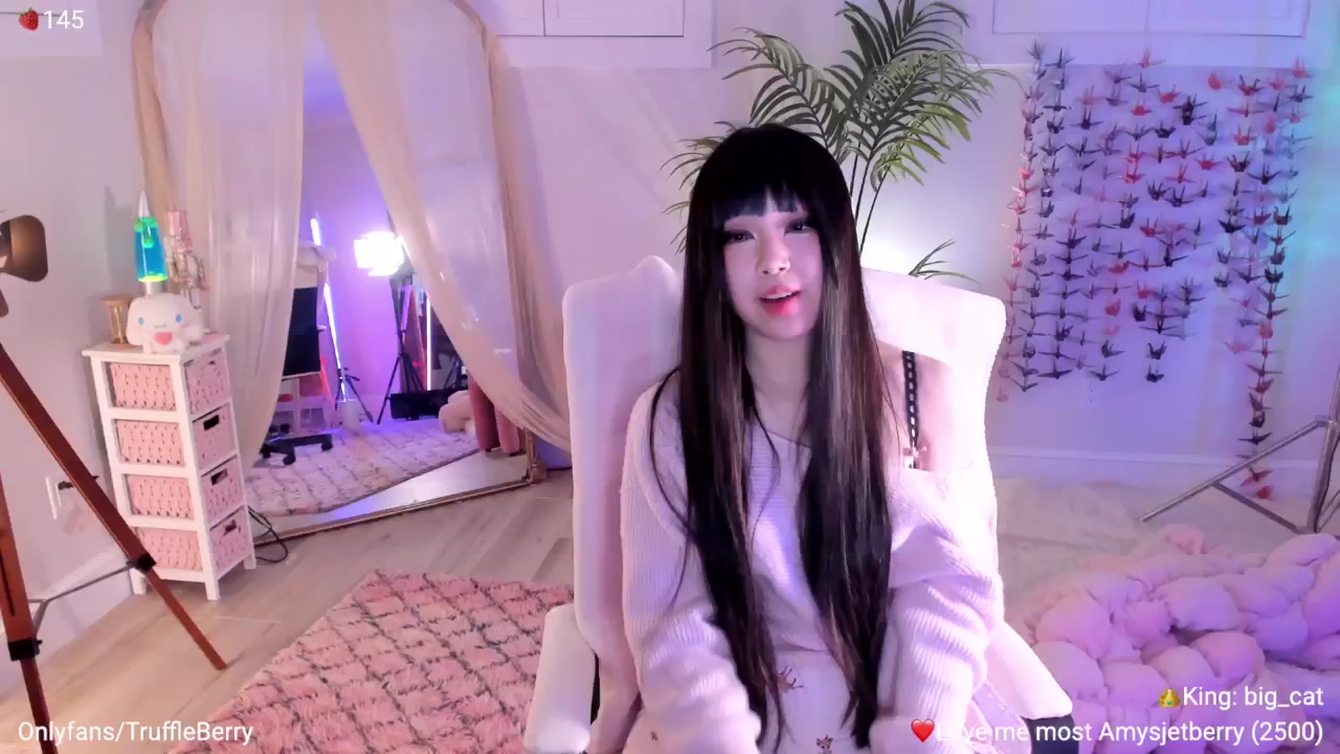 Gallery image thumbnail from AcaiBerry's myfreecams stream on, 04/18/2026, 06:03 image 2 of 20