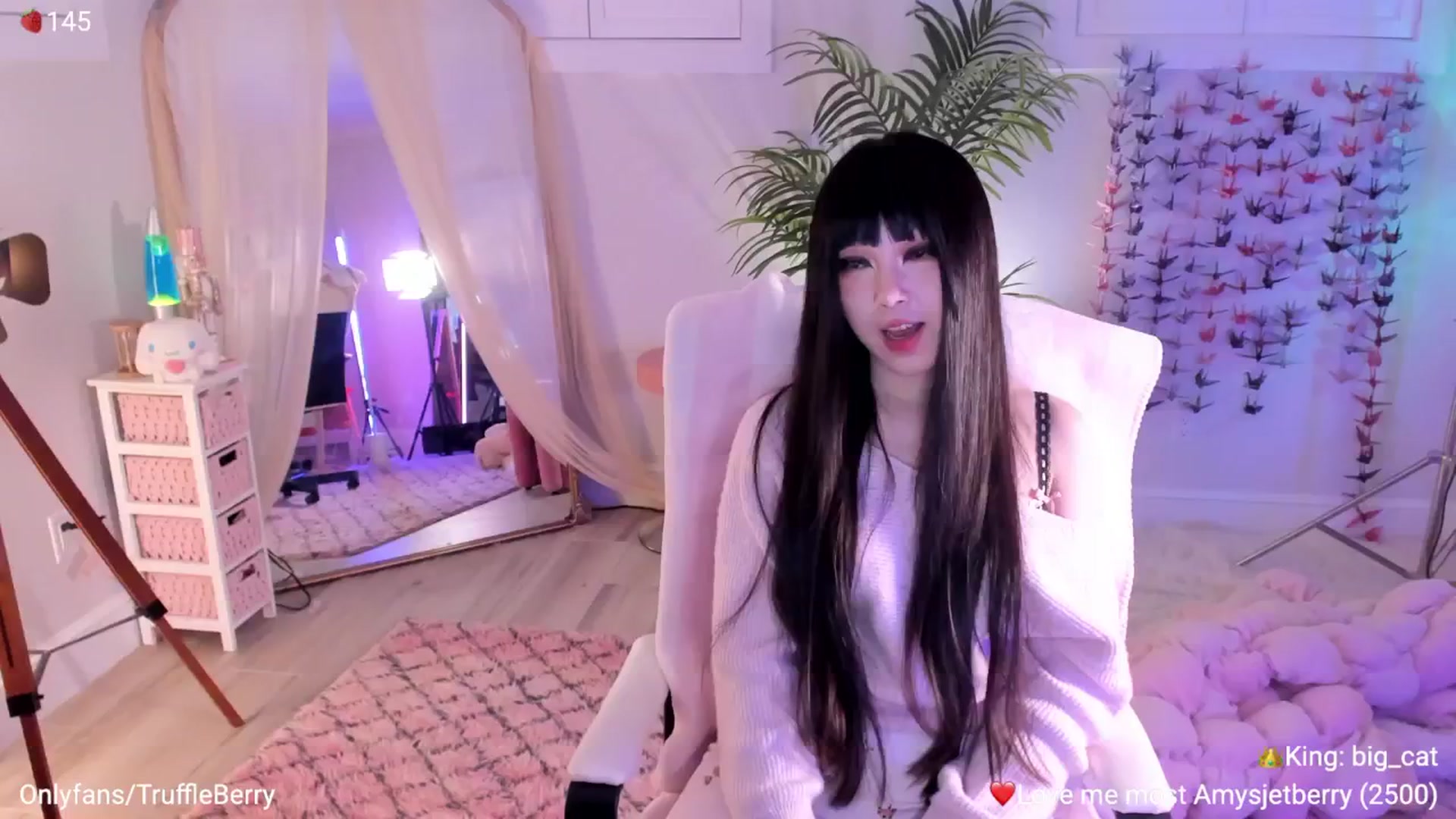 Gallery image thumbnail from AcaiBerry's myfreecams stream on, 04/18/2026, 06:03 image 3 of 20