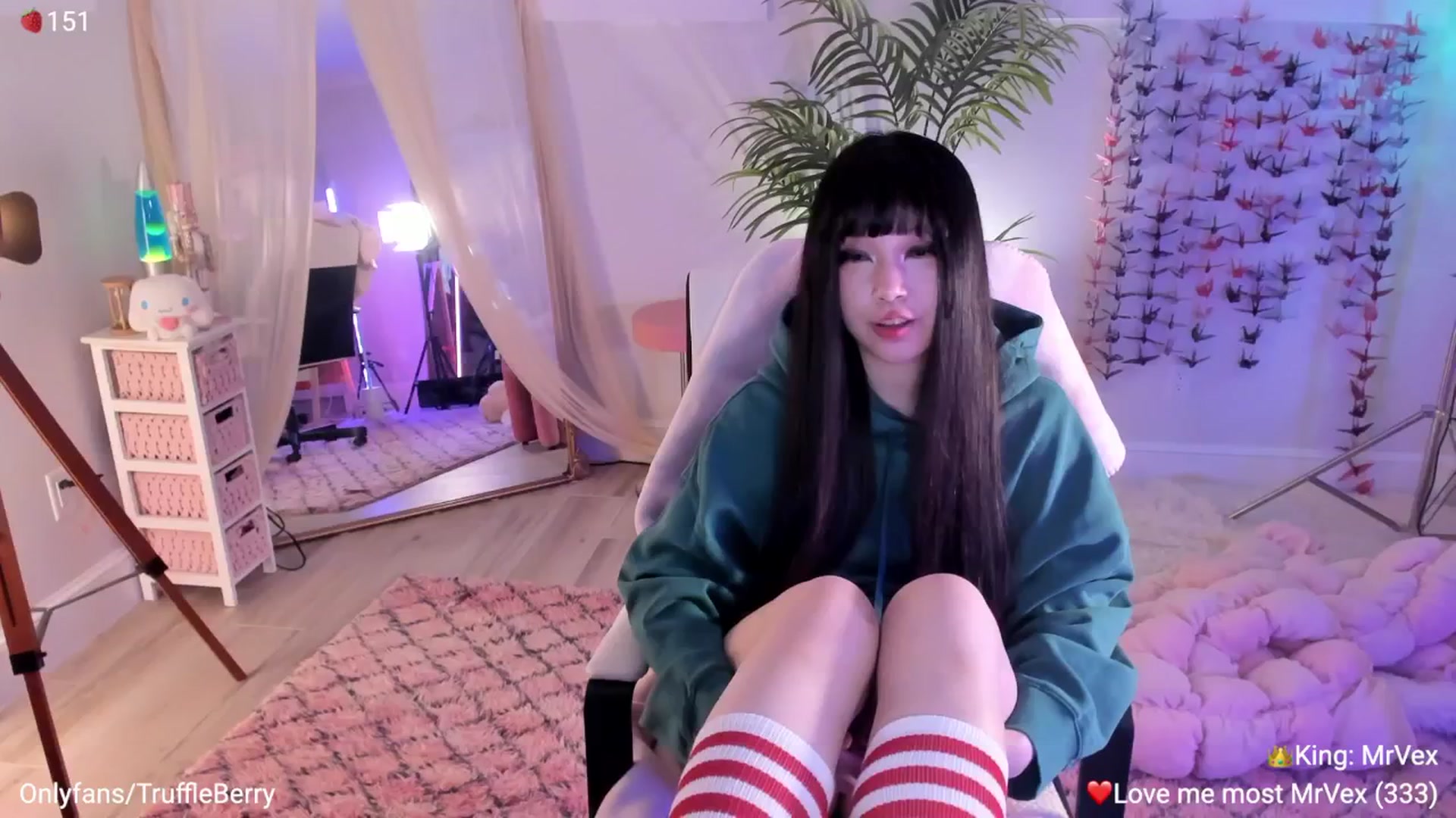 Gallery image thumbnail from AcaiBerry's myfreecams stream on, 04/19/2026, 05:11 image 3 of 20