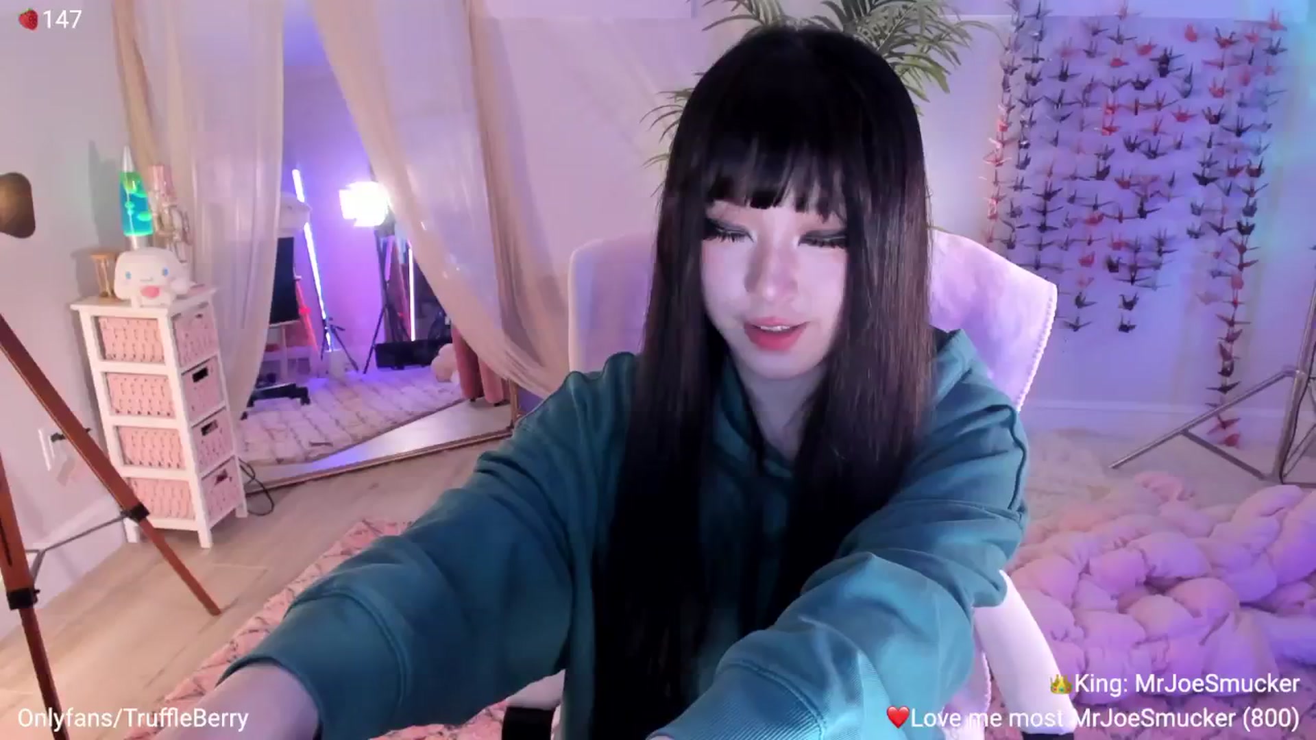Gallery image thumbnail from AcaiBerry's myfreecams stream on, 04/19/2026, 05:11 image 14 of 20