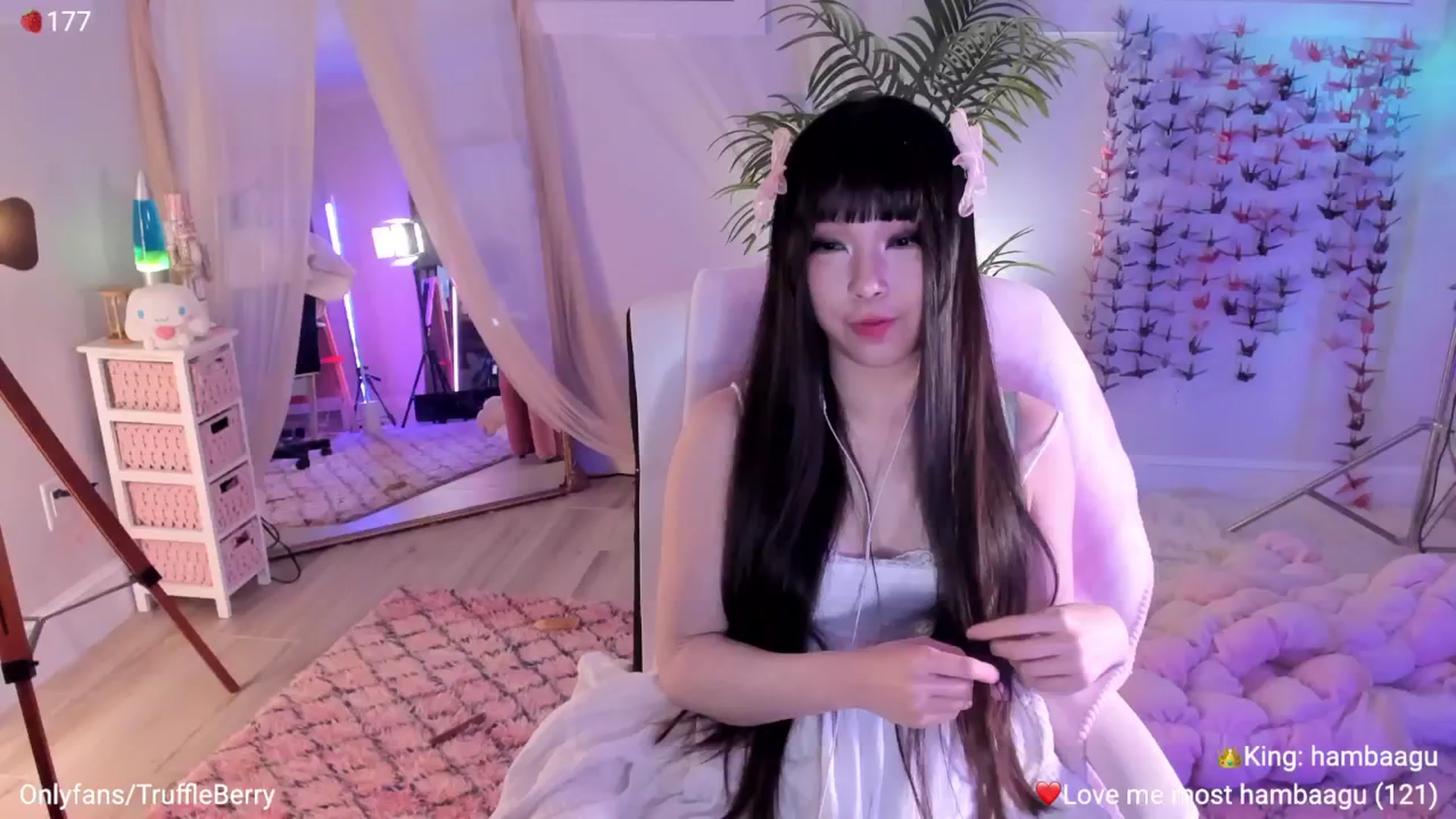 Gallery image thumbnail from AcaiBerry's myfreecams stream on, 04/23/2026, 05:38 image 4 of 20