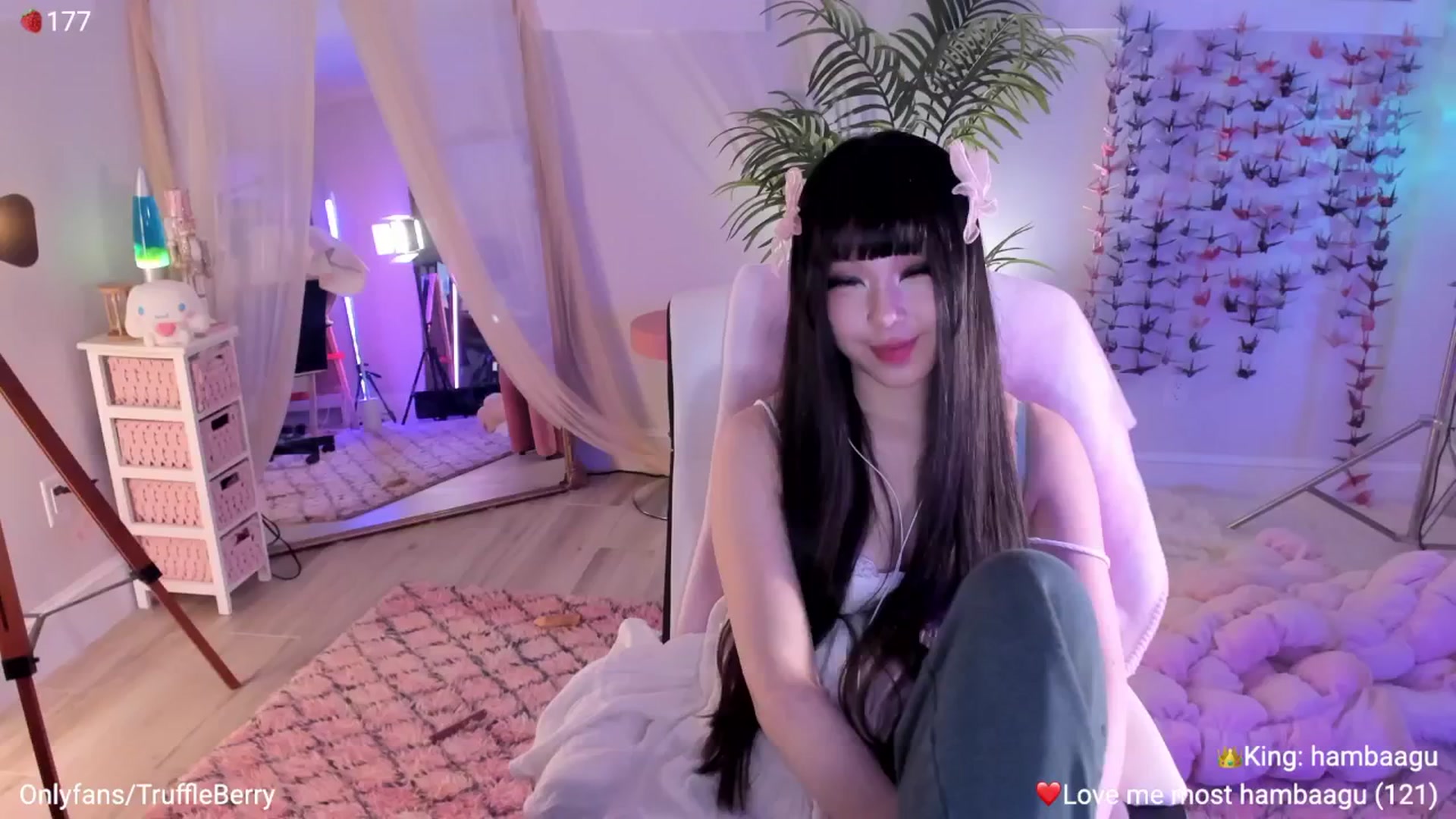 Gallery image thumbnail from AcaiBerry's myfreecams stream on, 04/23/2026, 05:38 image 5 of 20