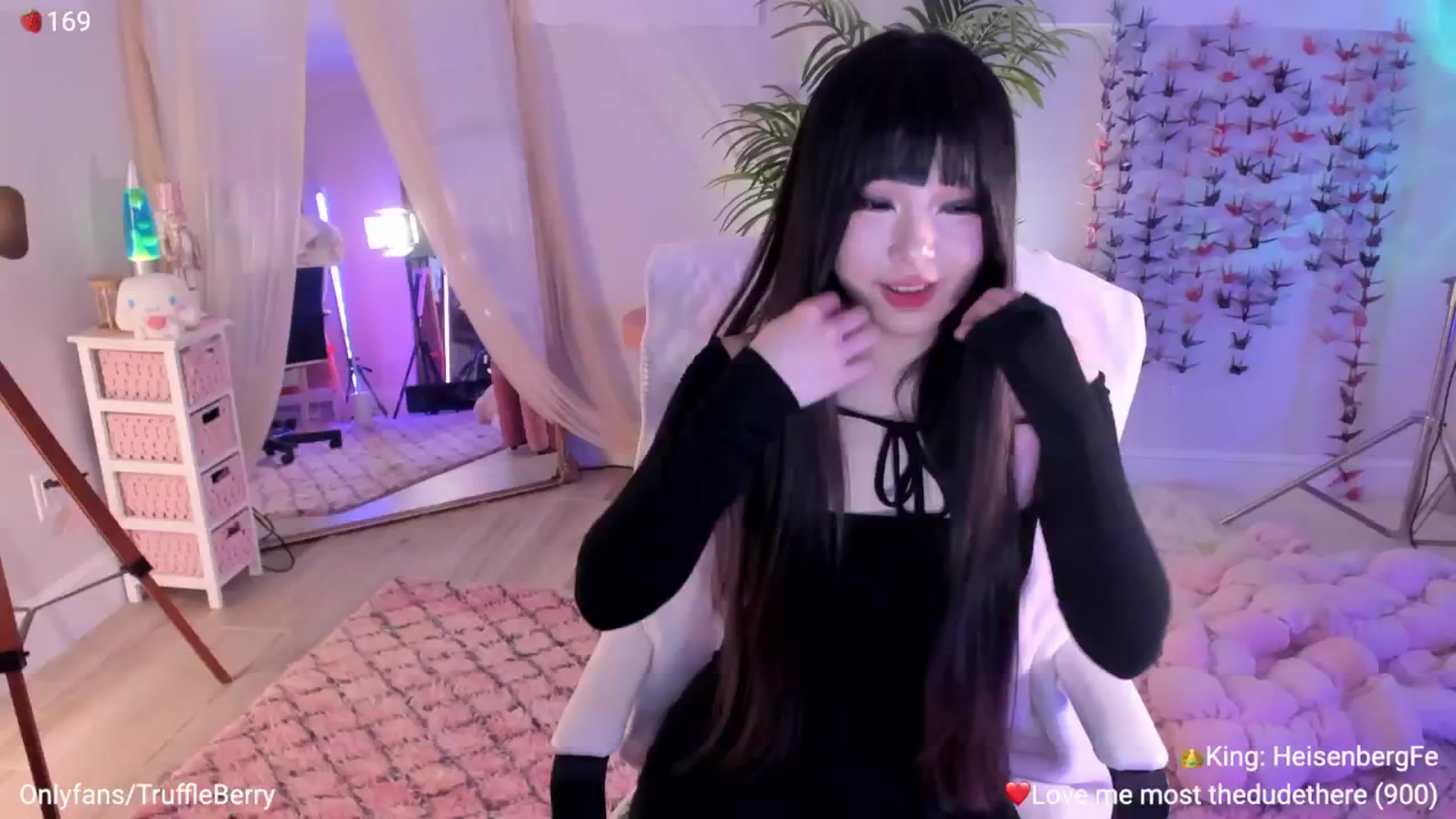Gallery image thumbnail from AcaiBerry's myfreecams stream on, 04/26/2026, 06:56 image 8 of 20