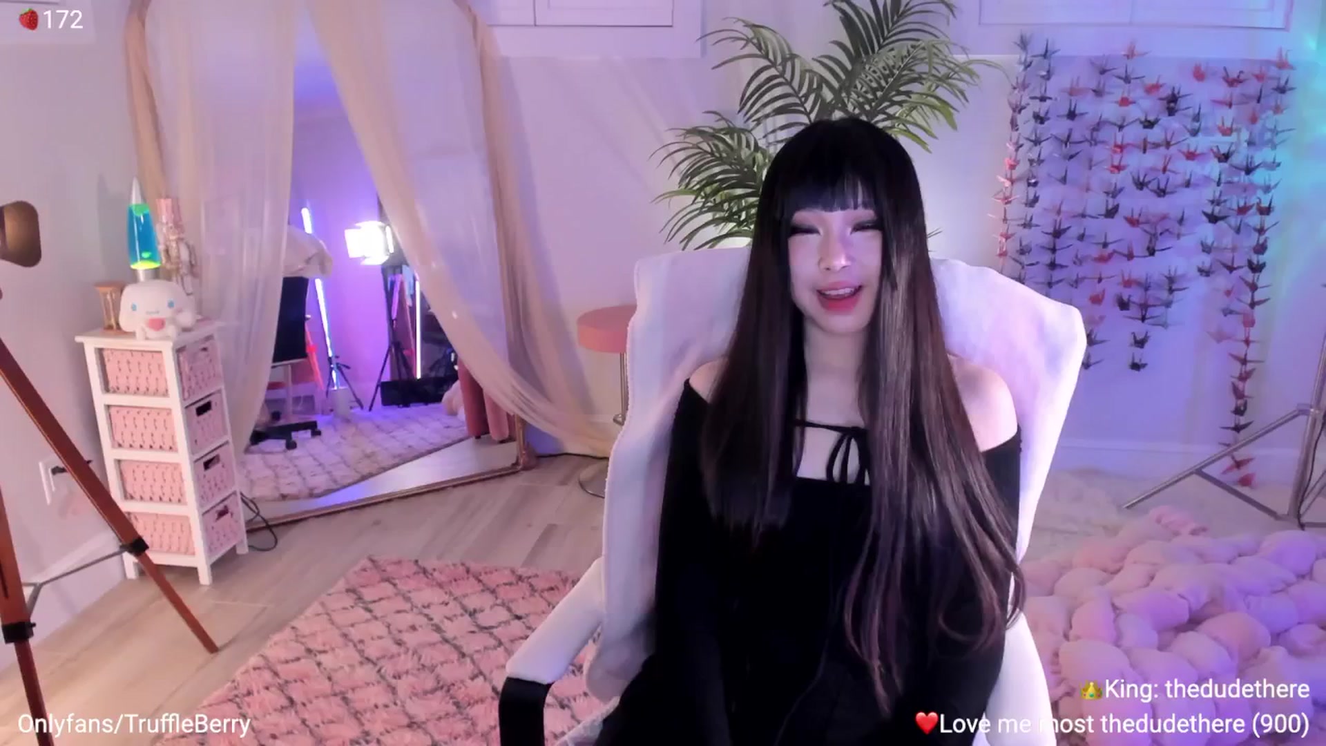 Gallery image thumbnail from AcaiBerry's myfreecams stream on, 04/26/2026, 06:56 image 6 of 20