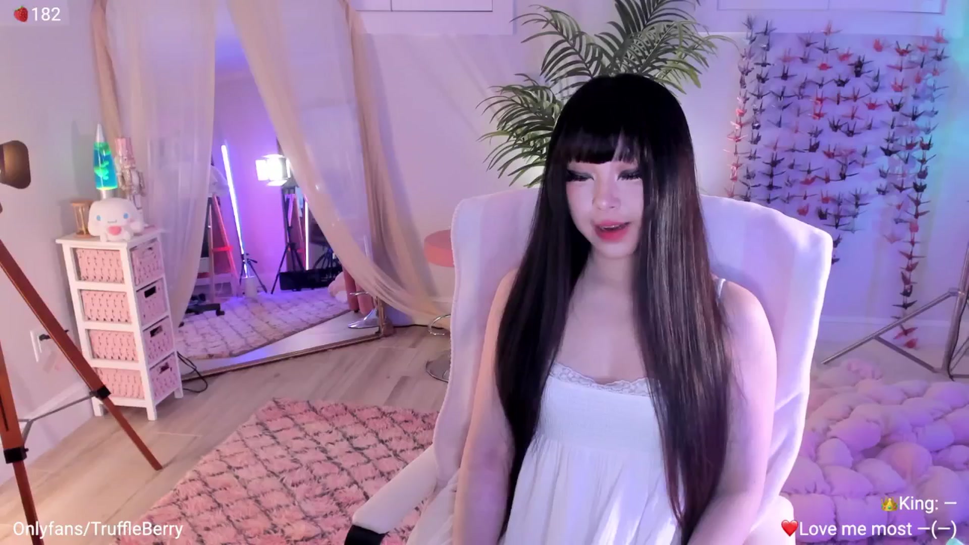 Gallery image thumbnail from AcaiBerry's myfreecams stream on, 04/30/2026, 07:03 image 1 of 20