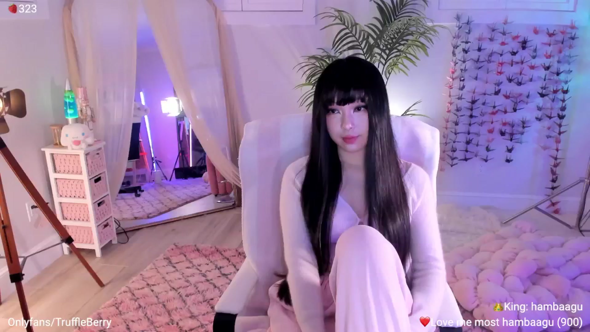 Gallery image thumbnail from AcaiBerry's myfreecams stream on, 05/02/2026, 06:18 image 12 of 20