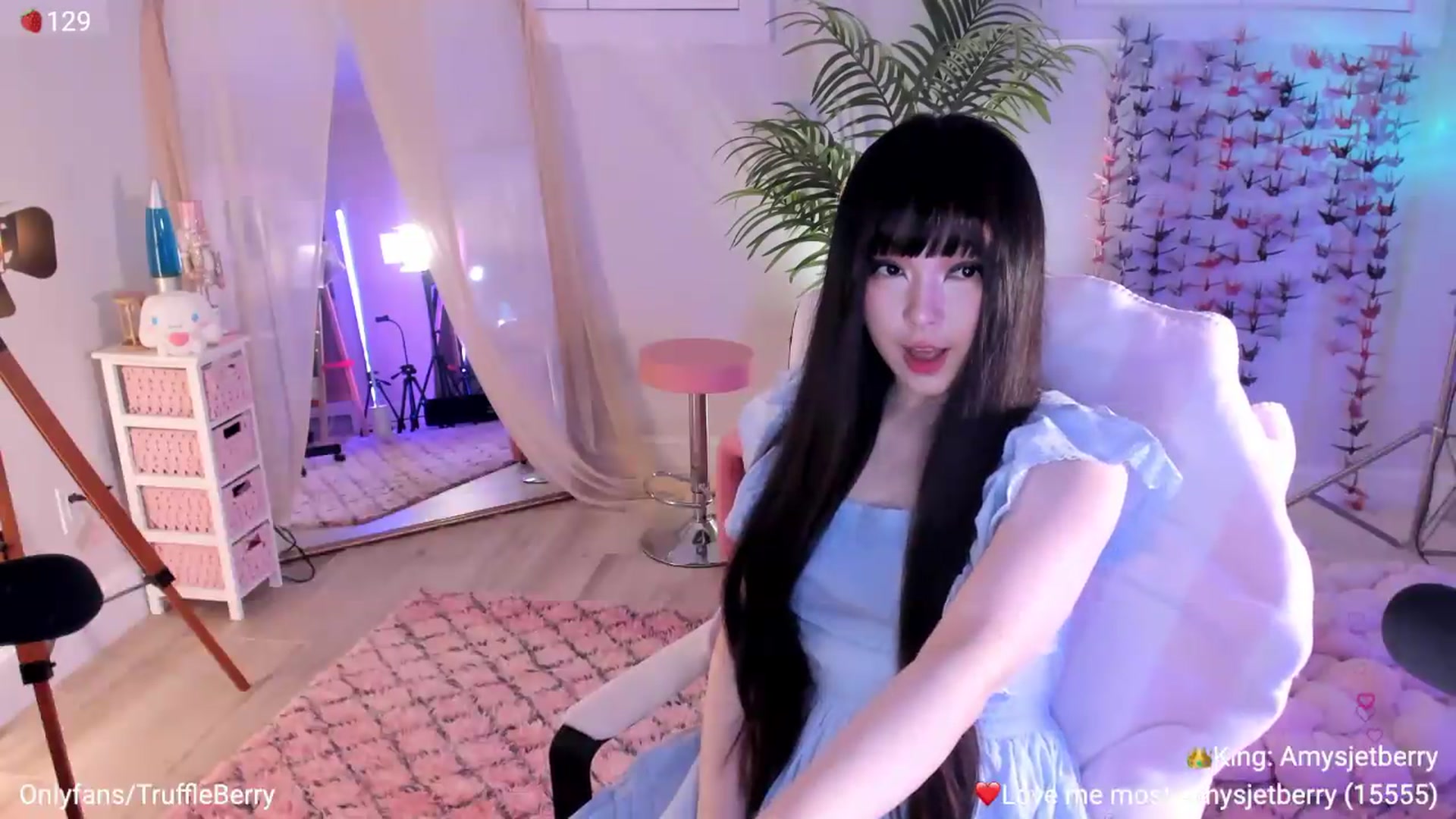 Gallery image thumbnail from AcaiBerry's myfreecams stream on, 05/07/2026, 06:33 image 6 of 20
