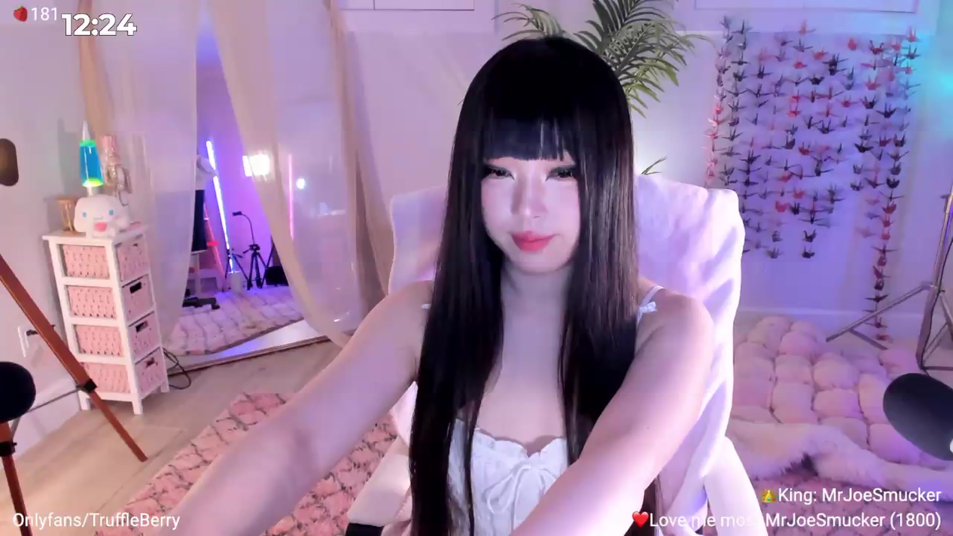 Gallery image thumbnail from AcaiBerry's myfreecams stream on, 05/30/2026, 05:21 image 17 of 20