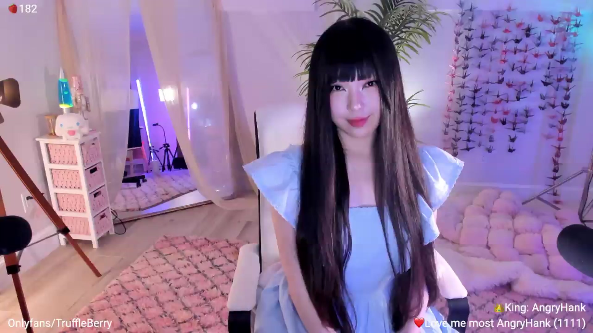 Gallery image thumbnail from AcaiBerry's myfreecams stream on, 05/31/2026, 04:49 image 13 of 20