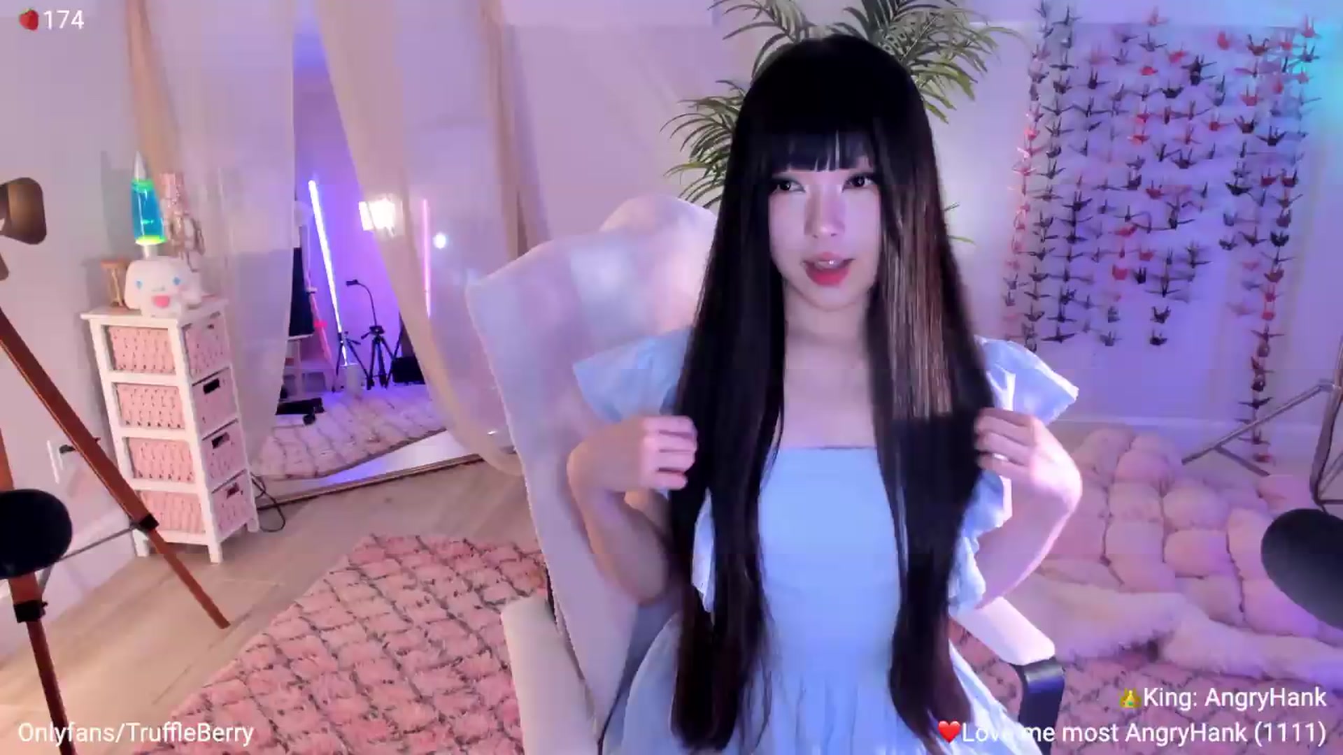 Gallery image thumbnail from AcaiBerry's myfreecams stream on, 05/31/2026, 04:49 image 20 of 20