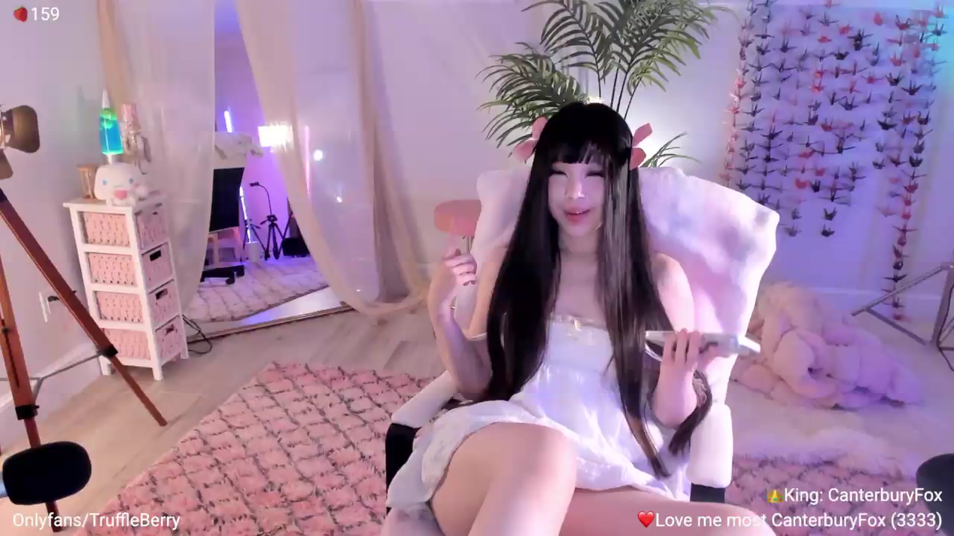 Gallery image thumbnail from AcaiBerry's myfreecams stream on, 06/06/2026, 07:37 image 8 of 20