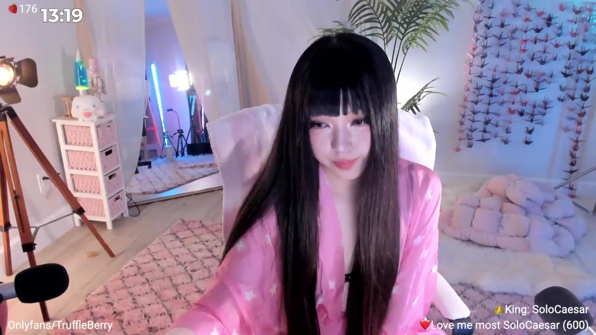 Gallery image thumbnail from AcaiBerry's myfreecams stream on, 06/13/2026, 04:55 image 20 of 20