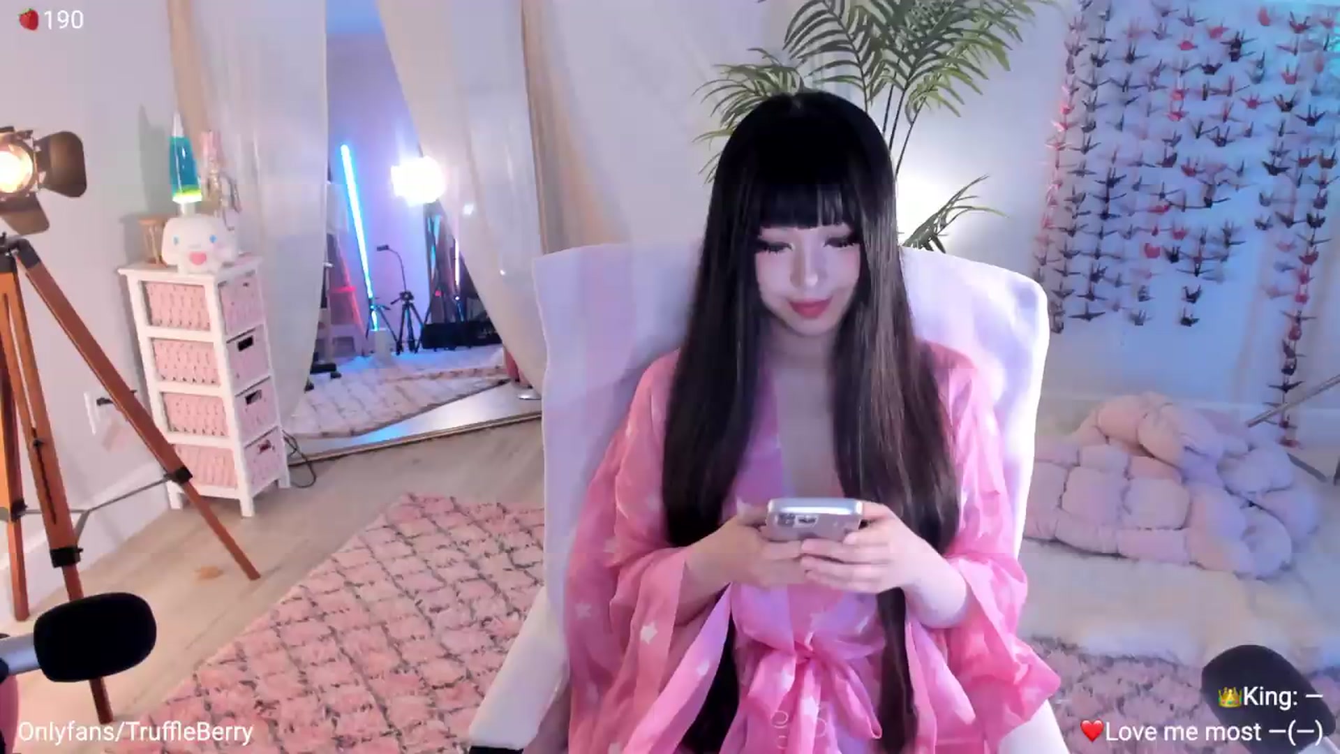 Gallery image thumbnail from AcaiBerry's myfreecams stream on, 06/13/2026, 04:55 image 3 of 20