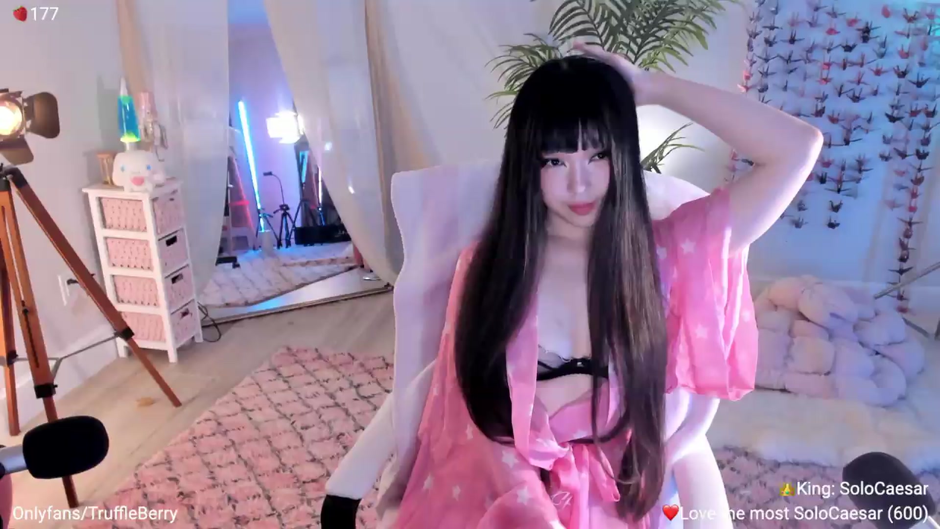 Gallery image thumbnail from AcaiBerry's myfreecams stream on, 06/13/2026, 04:55 image 16 of 20