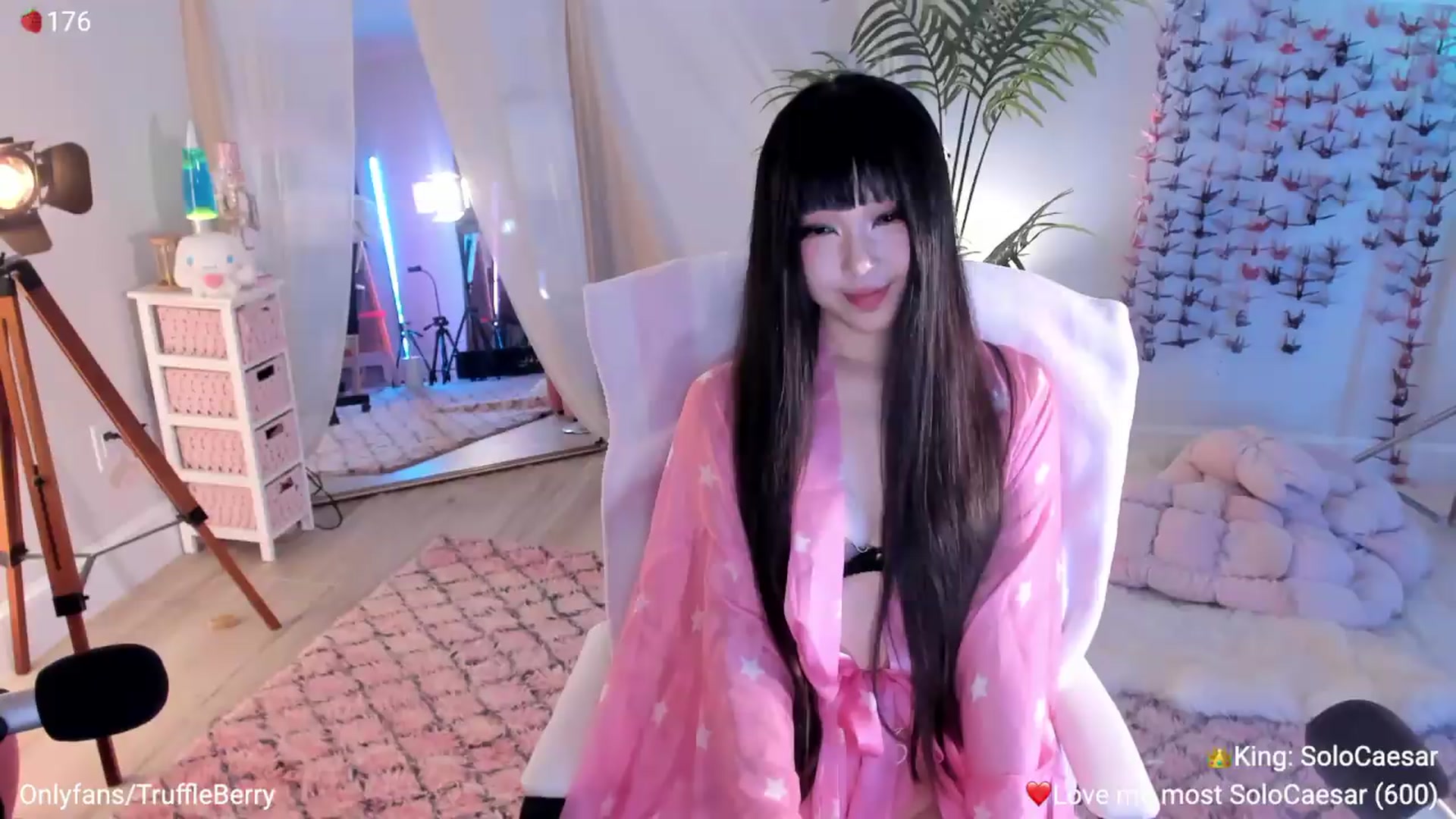 Gallery image thumbnail from AcaiBerry's myfreecams stream on, 06/13/2026, 04:55 image 19 of 20