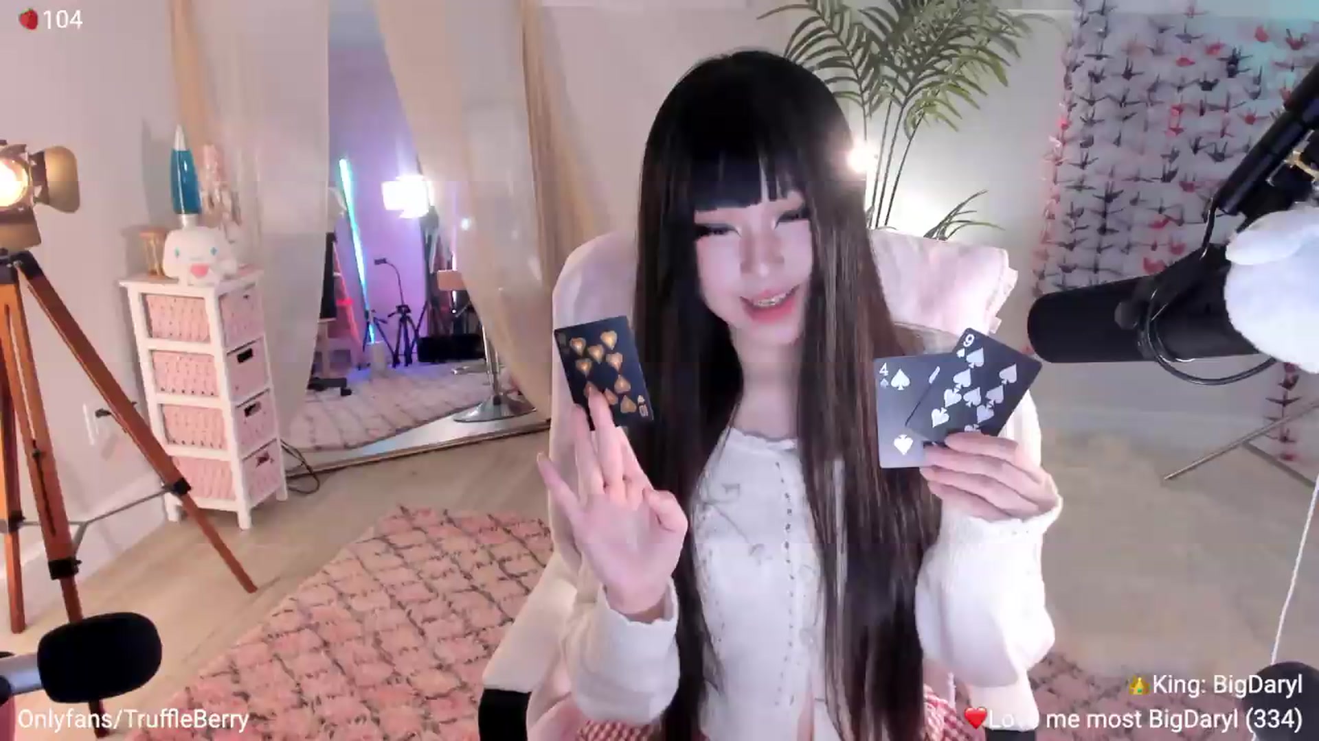 Gallery image thumbnail from AcaiBerry's myfreecams stream on, 06/20/2026, 05:51 image 4 of 20