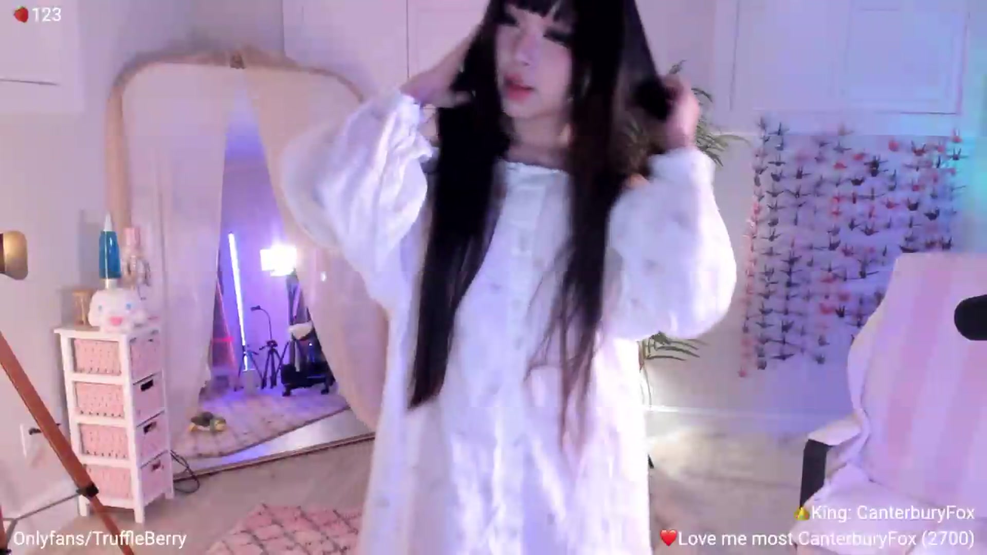 Gallery image thumbnail from AcaiBerry's myfreecams stream on, 06/27/2026, 06:19 image 18 of 20