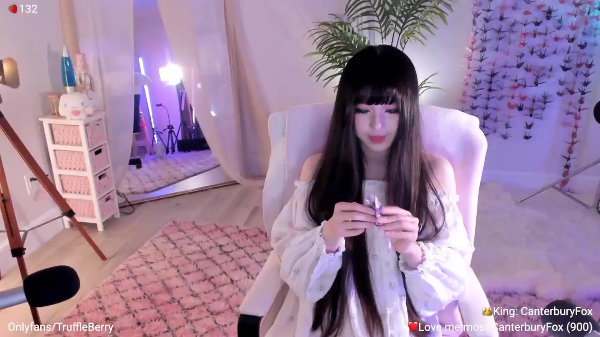 Gallery image thumbnail from AcaiBerry's myfreecams stream on, 06/27/2026, 06:19 image 3 of 20