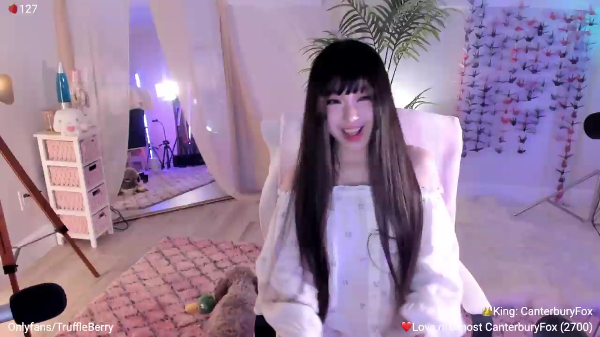 Gallery image thumbnail from AcaiBerry's myfreecams stream on, 06/27/2026, 06:19 image 12 of 20