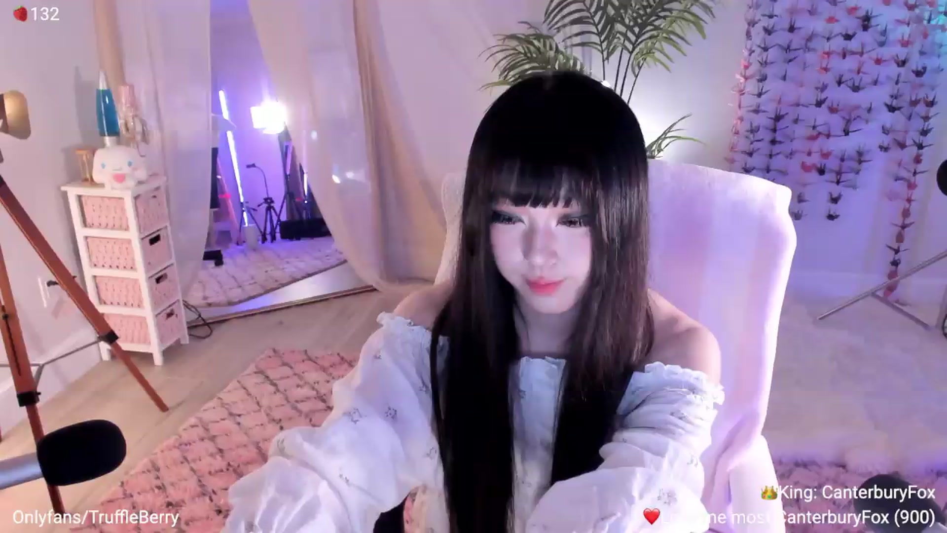 Gallery image thumbnail from AcaiBerry's myfreecams stream on, 06/27/2026, 06:19 image 4 of 20