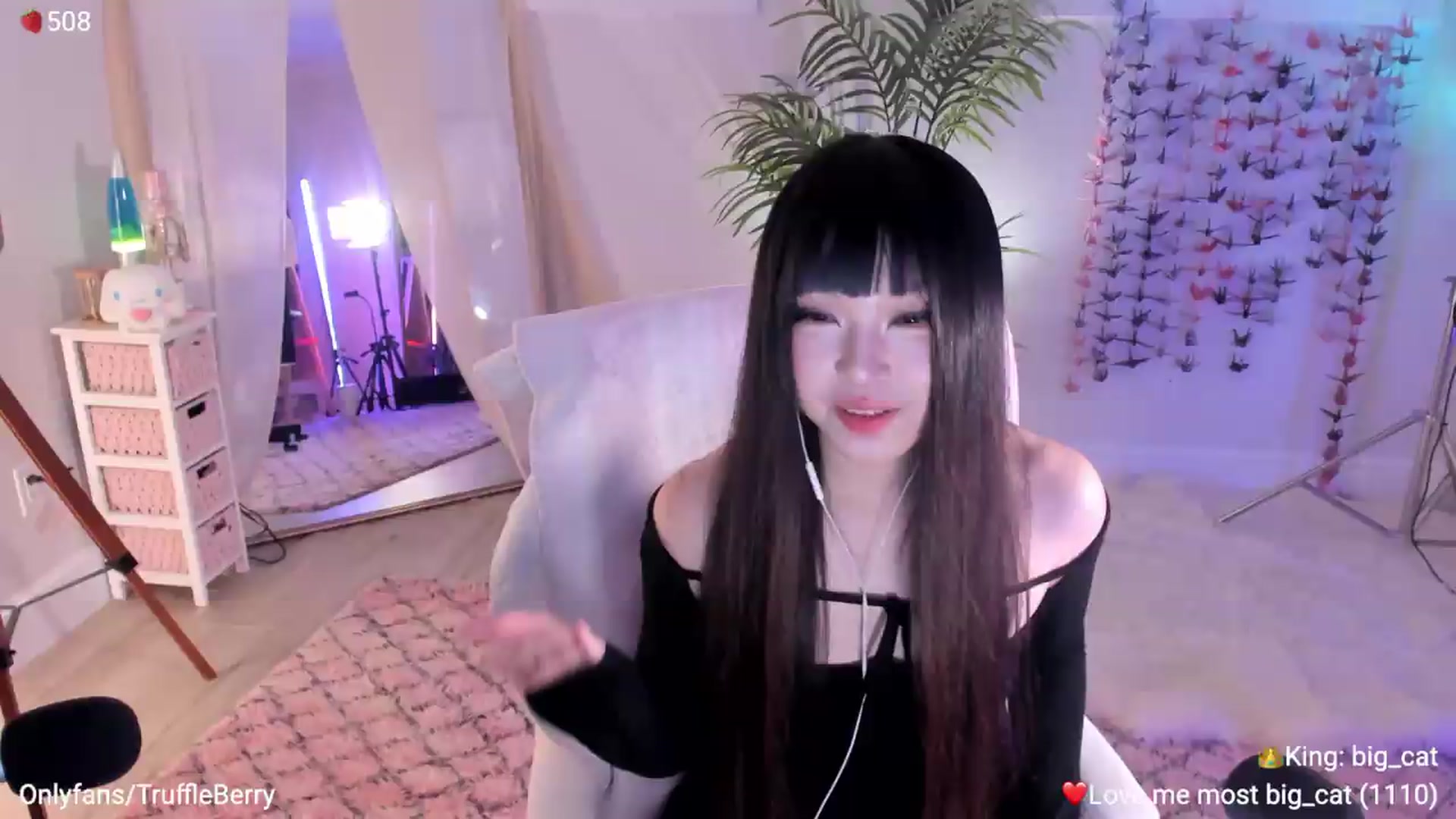 Gallery image thumbnail from AcaiBerry's myfreecams stream on, 07/11/2026, 06:52 image 4 of 20