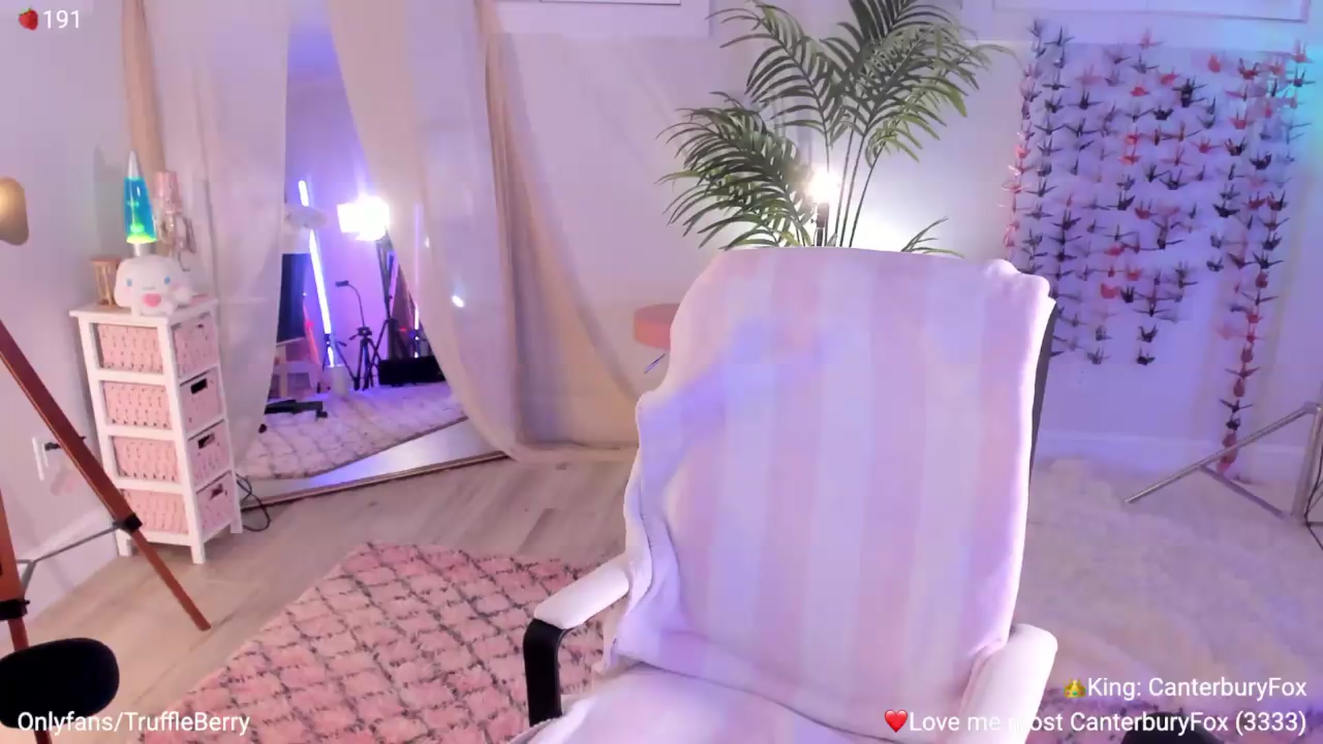Gallery image thumbnail from AcaiBerry's myfreecams stream on, 07/16/2026, 05:54 image 7 of 20