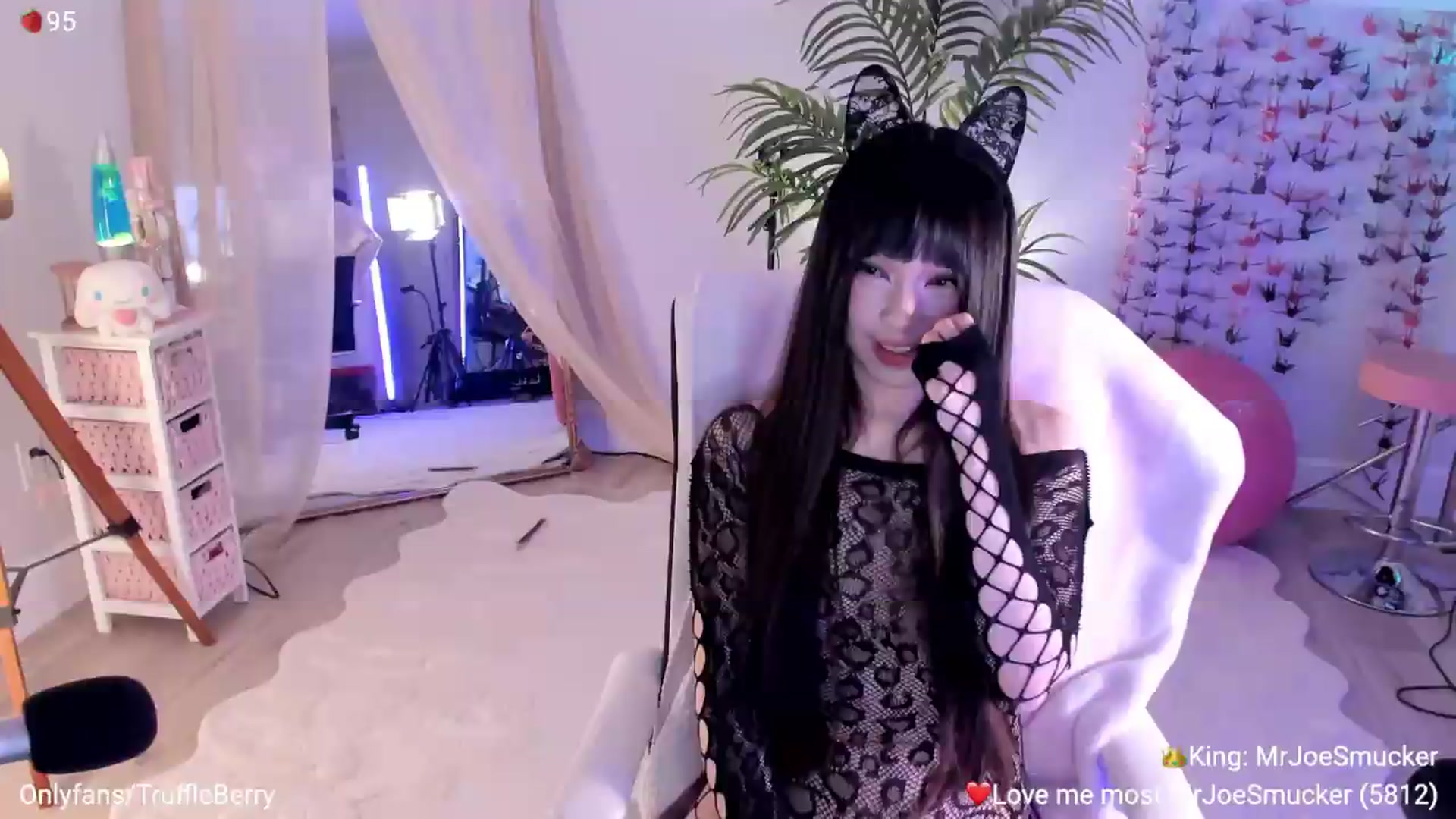 Gallery image thumbnail from AcaiBerry's myfreecams stream on, 07/26/2026, 04:45 image 6 of 20