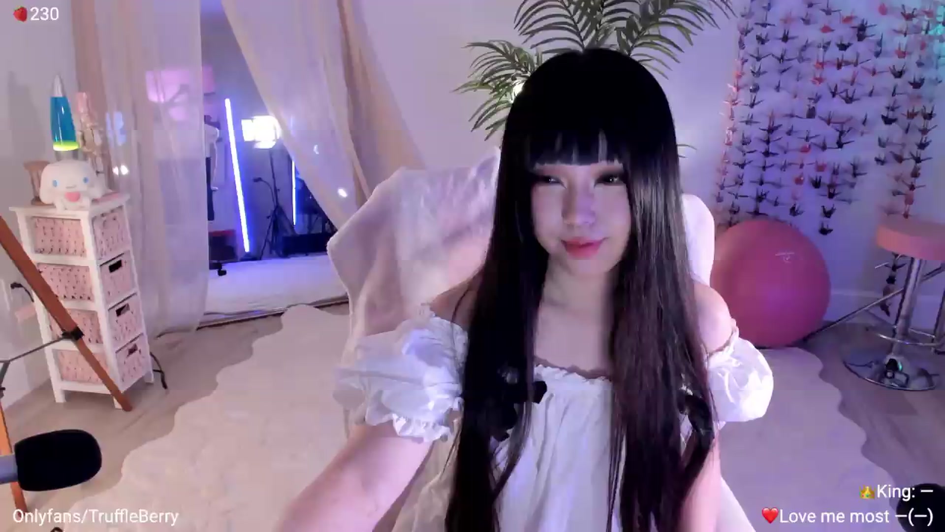 Gallery image thumbnail from AcaiBerry's myfreecams stream on, 08/06/2026, 06:14 image 1 of 20