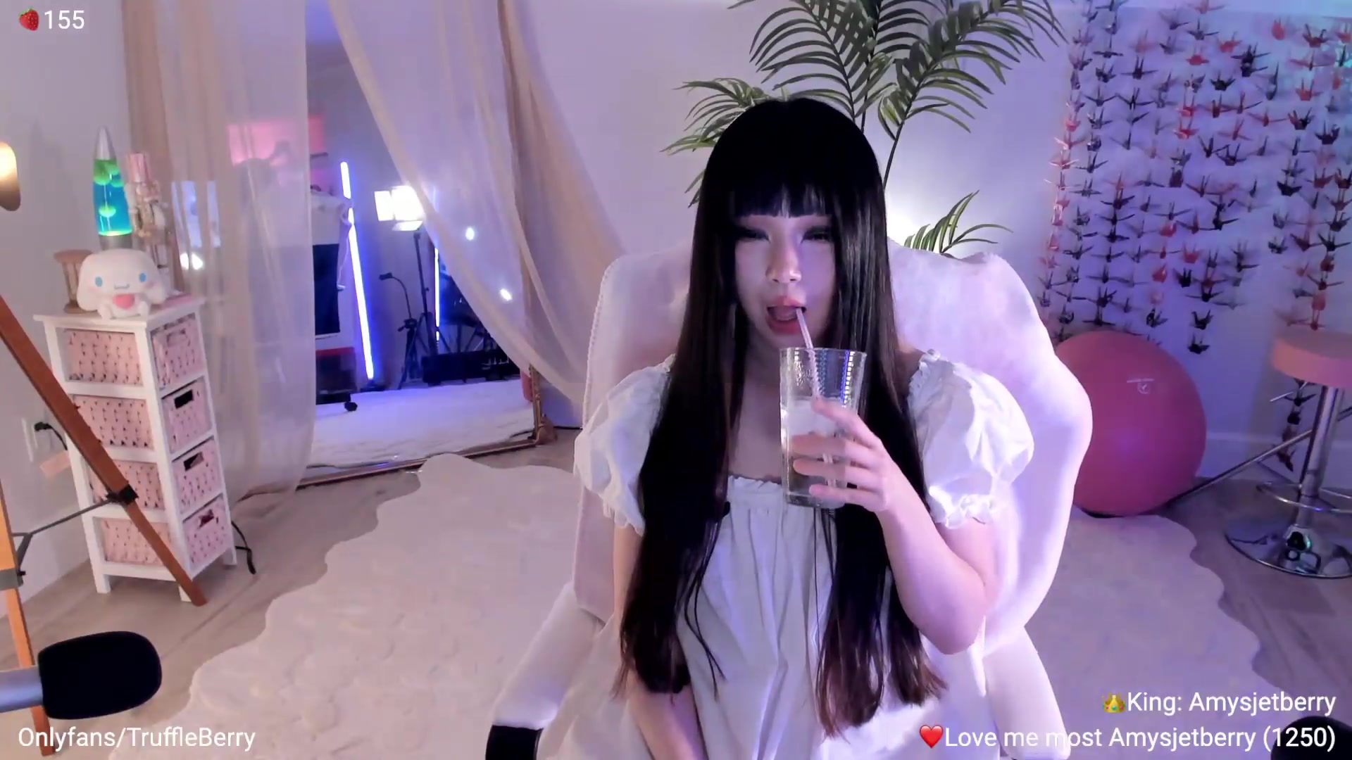 Gallery image thumbnail from AcaiBerry's myfreecams stream on, 08/06/2026, 06:14 image 15 of 20