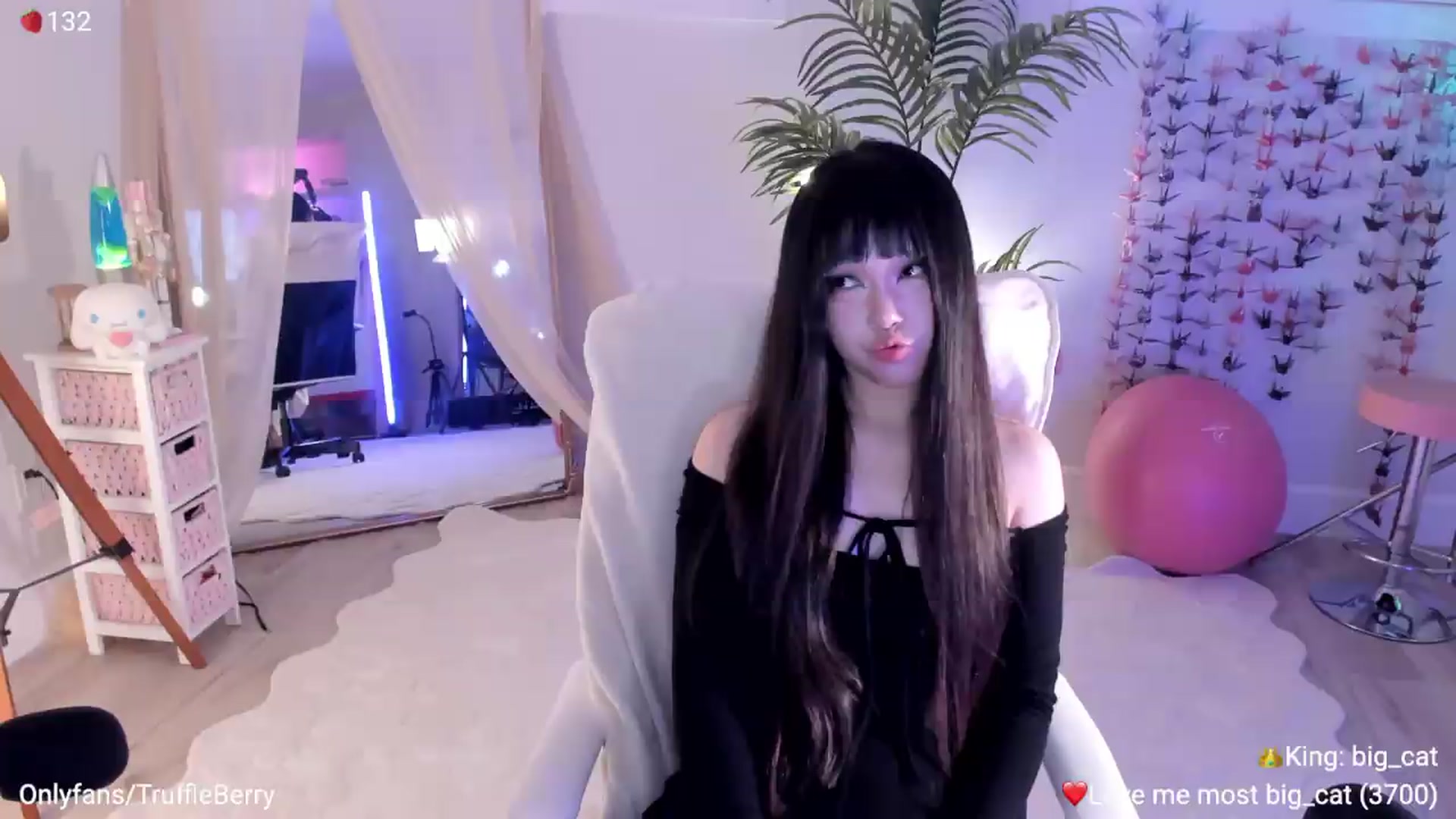 Gallery image thumbnail from AcaiBerry's myfreecams stream on, 08/09/2026, 06:08 image 14 of 20