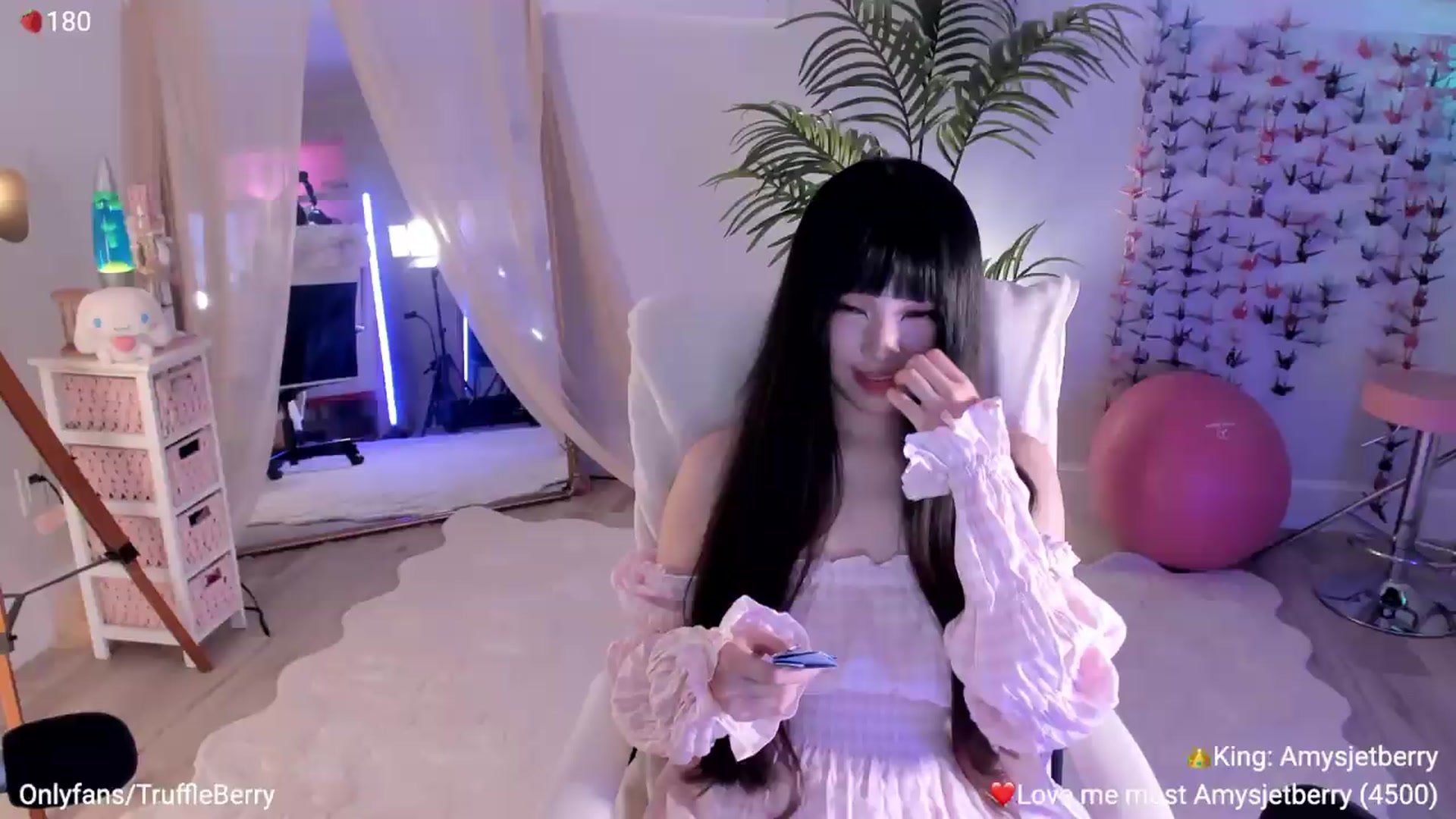 Gallery image thumbnail from AcaiBerry's myfreecams stream on, 08/15/2026, 05:00 image 8 of 20