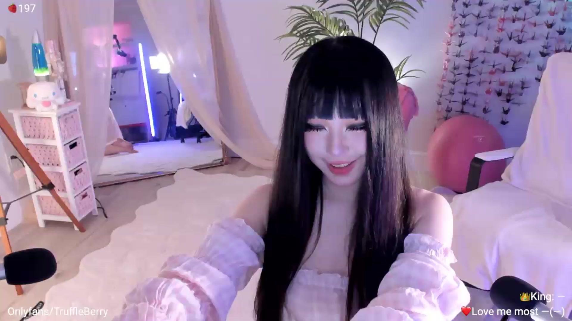 Gallery image thumbnail from AcaiBerry's myfreecams stream on, 08/15/2026, 05:00 image 2 of 20