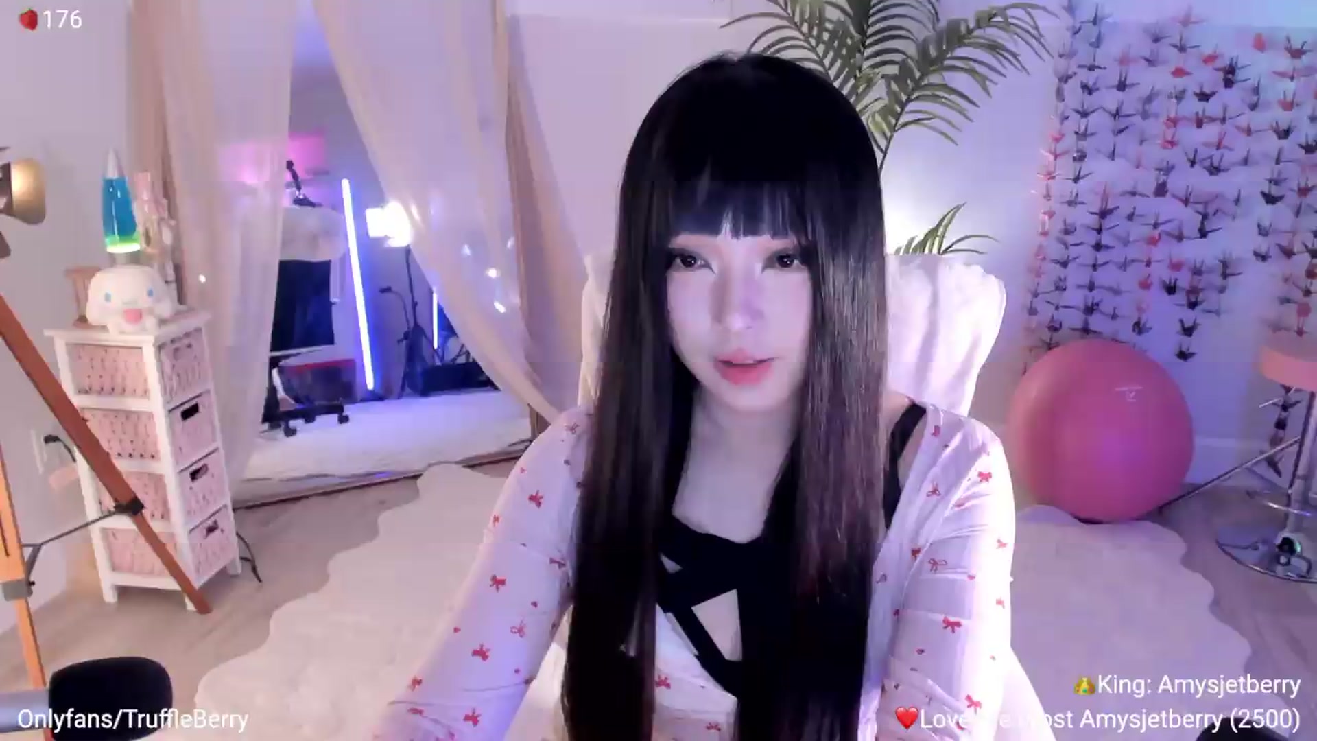 Gallery image thumbnail from AcaiBerry's myfreecams stream on, 08/16/2026, 07:27 image 5 of 20