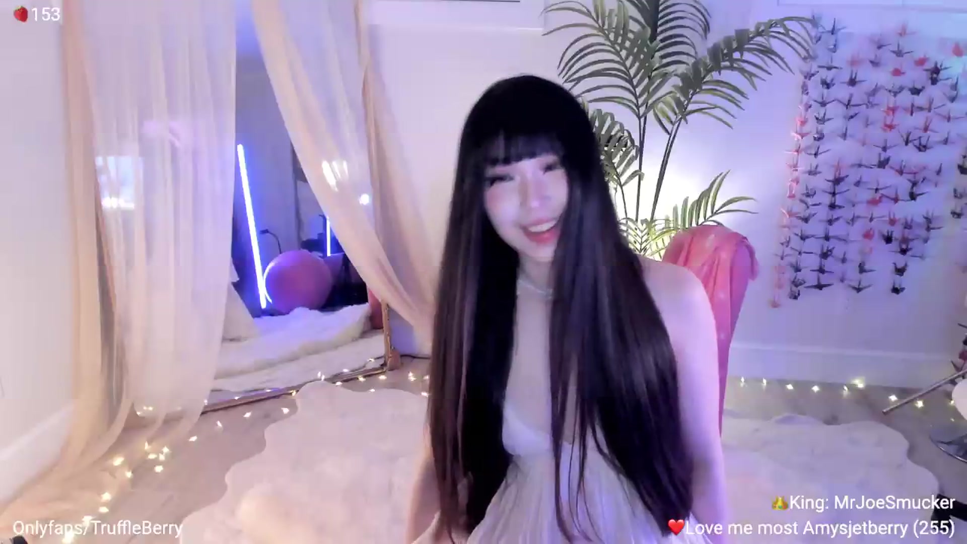Gallery image thumbnail from AcaiBerry's myfreecams stream on, 08/22/2026, 05:13 image 16 of 20