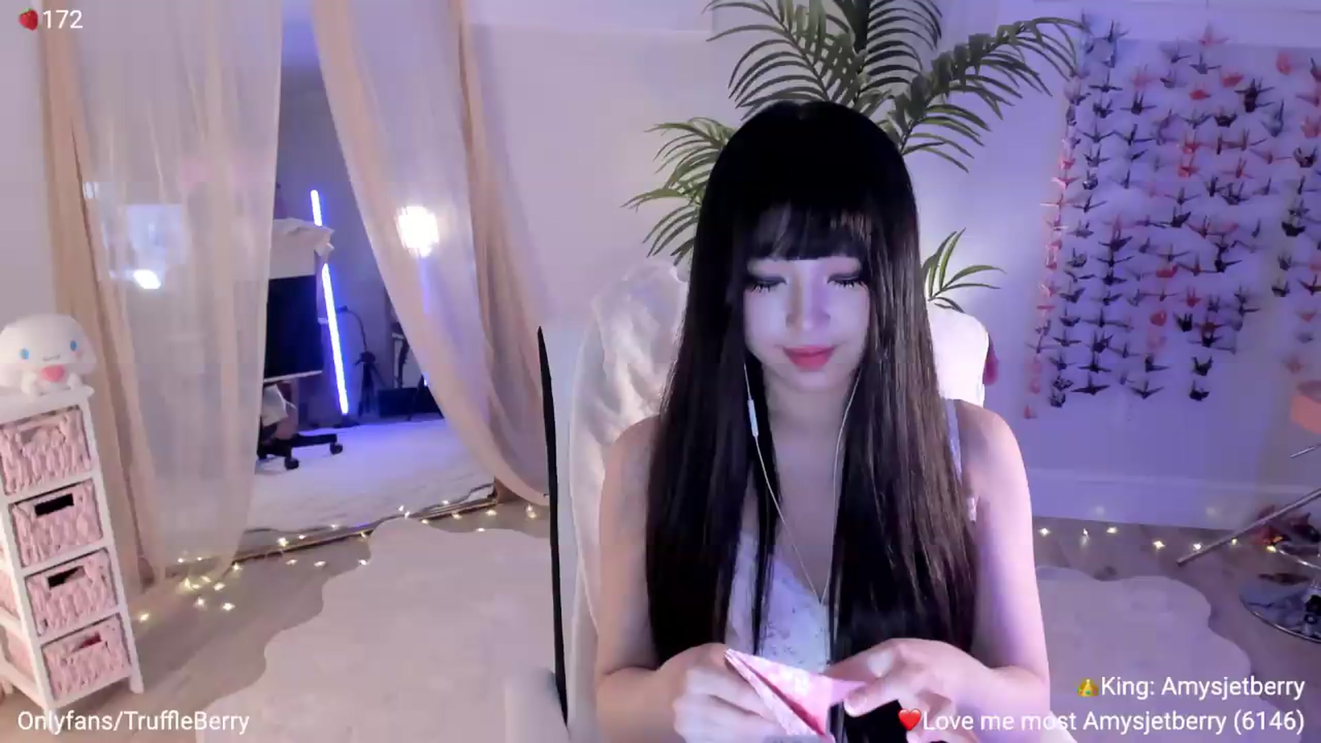 Gallery image thumbnail from AcaiBerry's myfreecams stream on, 08/29/2026, 06:29 image 8 of 20