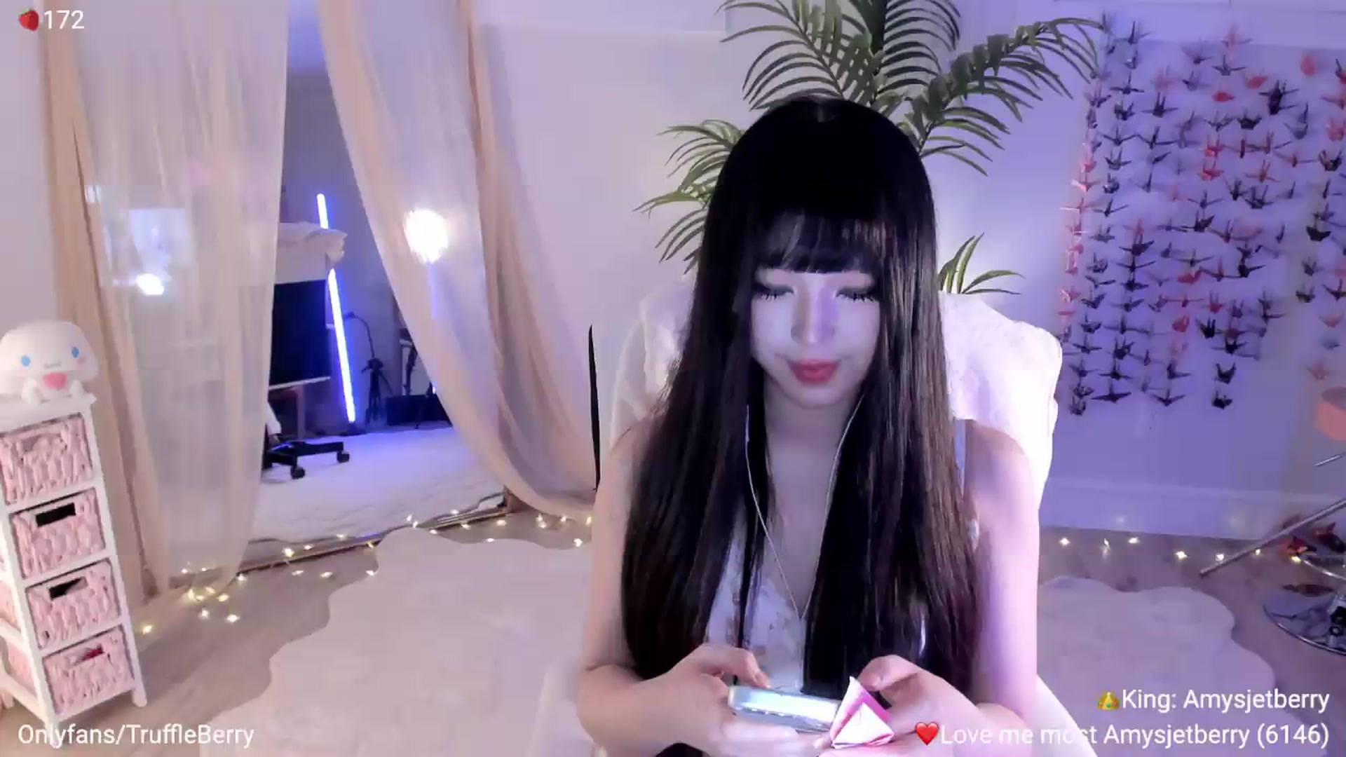 Gallery image thumbnail from AcaiBerry's myfreecams stream on, 08/29/2026, 06:29 image 9 of 20