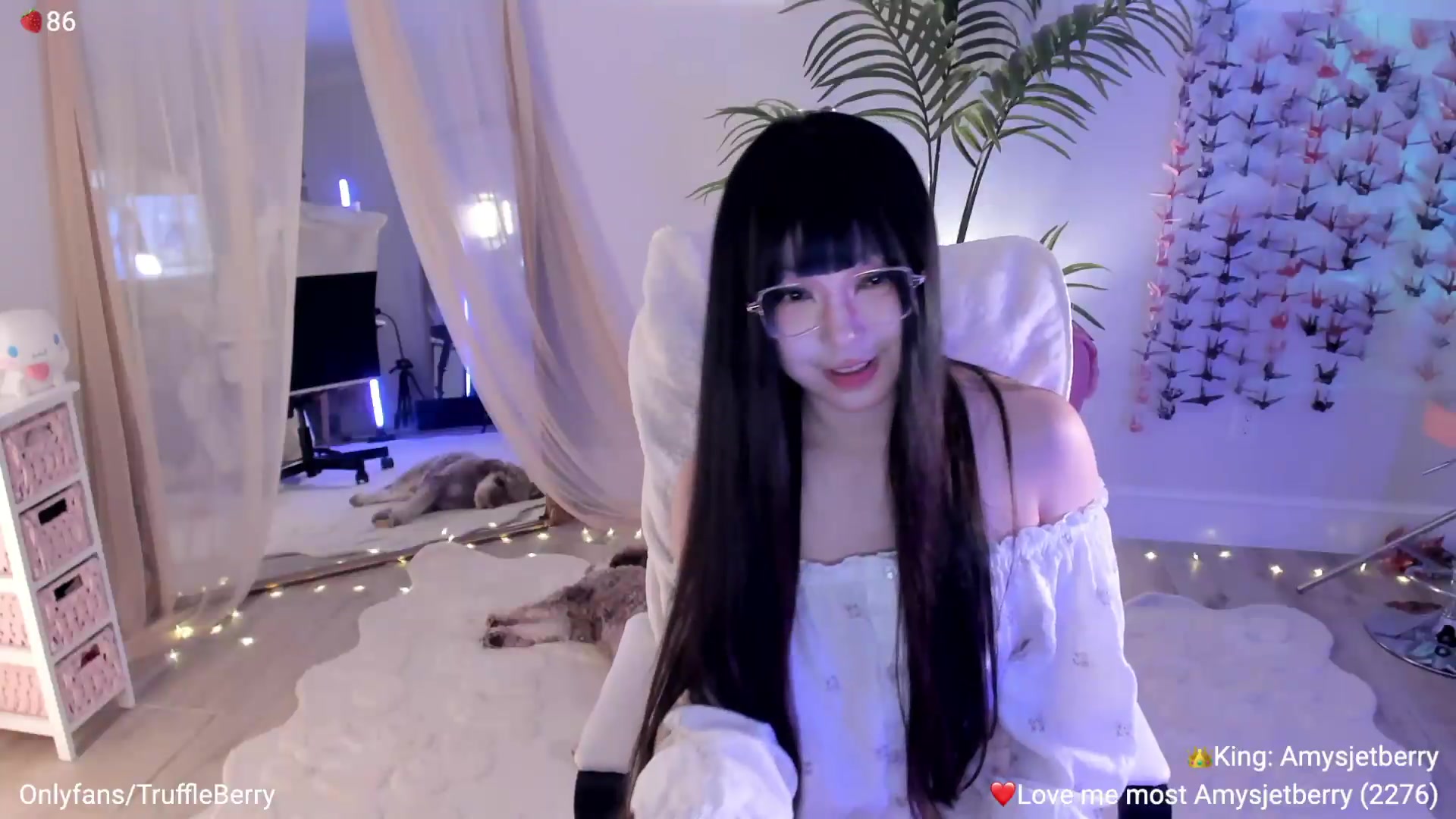 Gallery image thumbnail from AcaiBerry's myfreecams stream on, 09/06/2026, 06:53 image 18 of 20