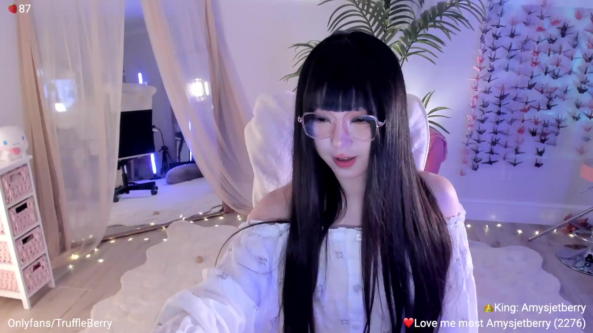 Gallery image thumbnail from AcaiBerry's myfreecams stream on, 09/06/2026, 06:53 image 16 of 20