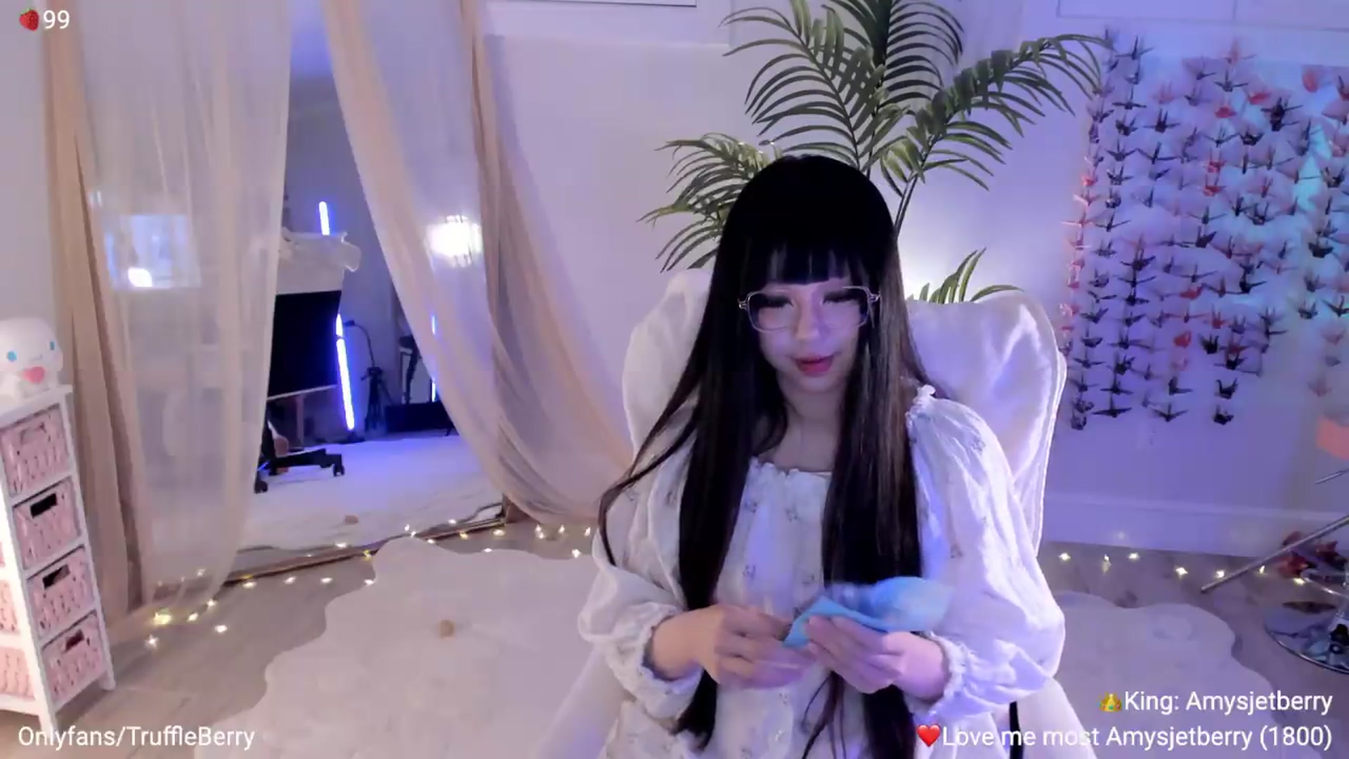 Gallery image thumbnail from AcaiBerry's myfreecams stream on, 09/06/2026, 06:53 image 7 of 20