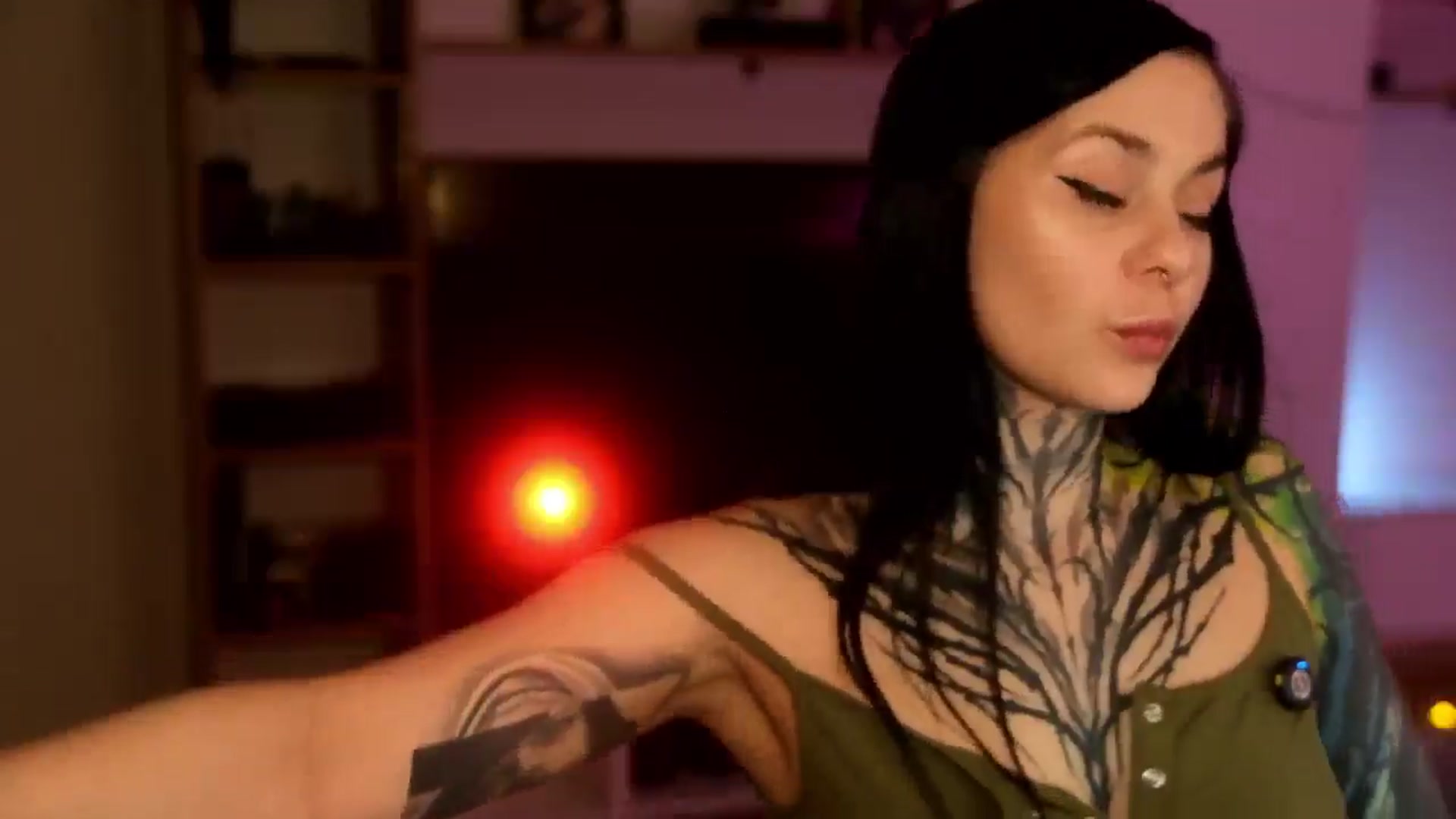 Gallery image thumbnail from AcidPie's myfreecams stream on, 01/15/2026, 23:19 image 16 of 20