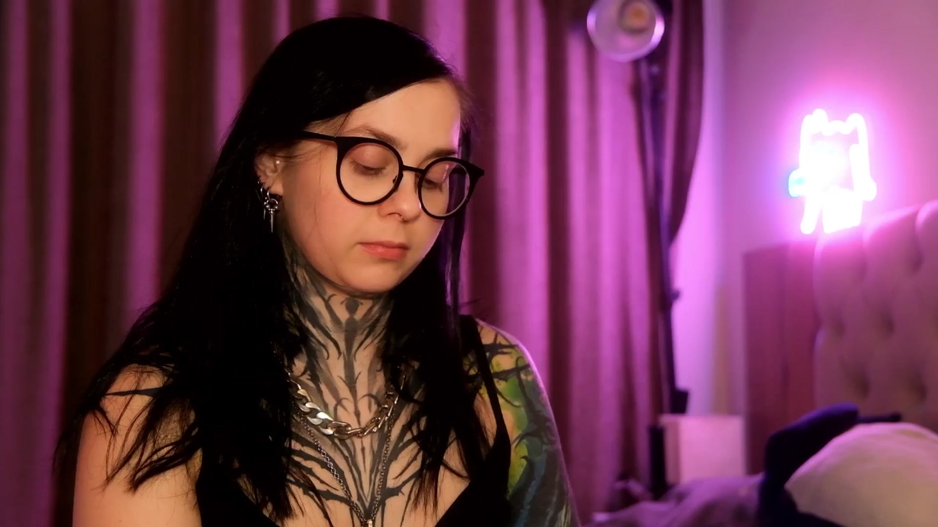 Gallery image thumbnail from AcidPie's myfreecams stream on, 03/24/2026, 24:11 image 17 of 20